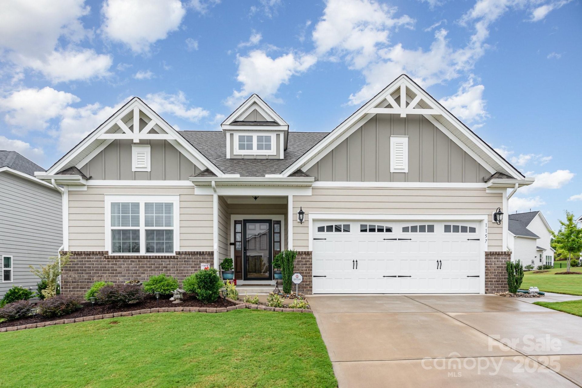 Overlake, Belmont Community