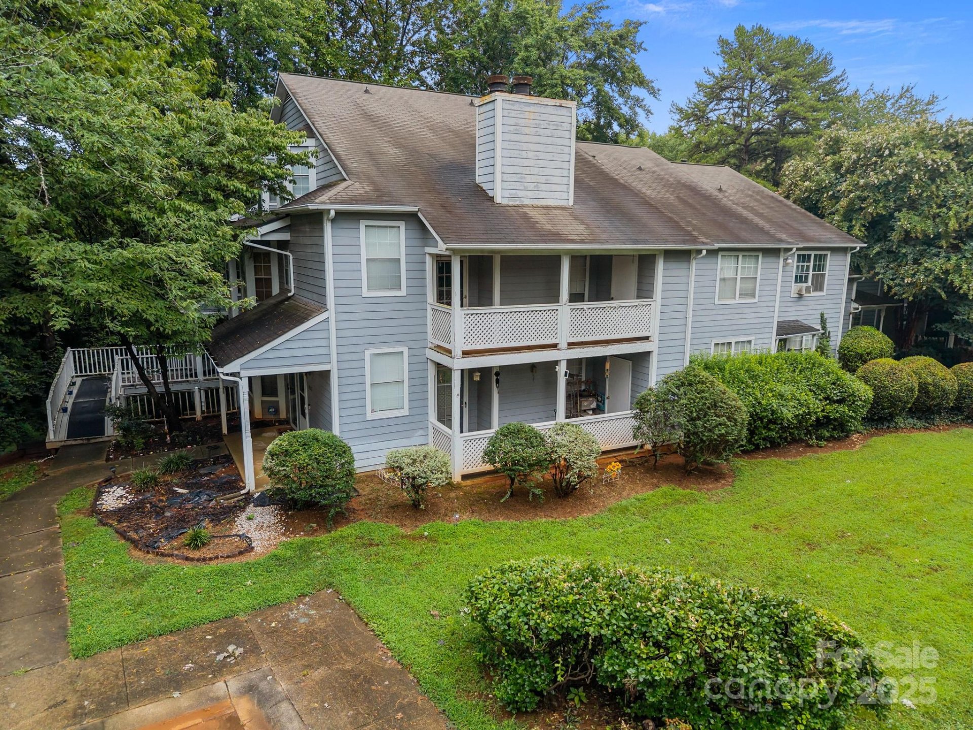 6005 Pinebark Court