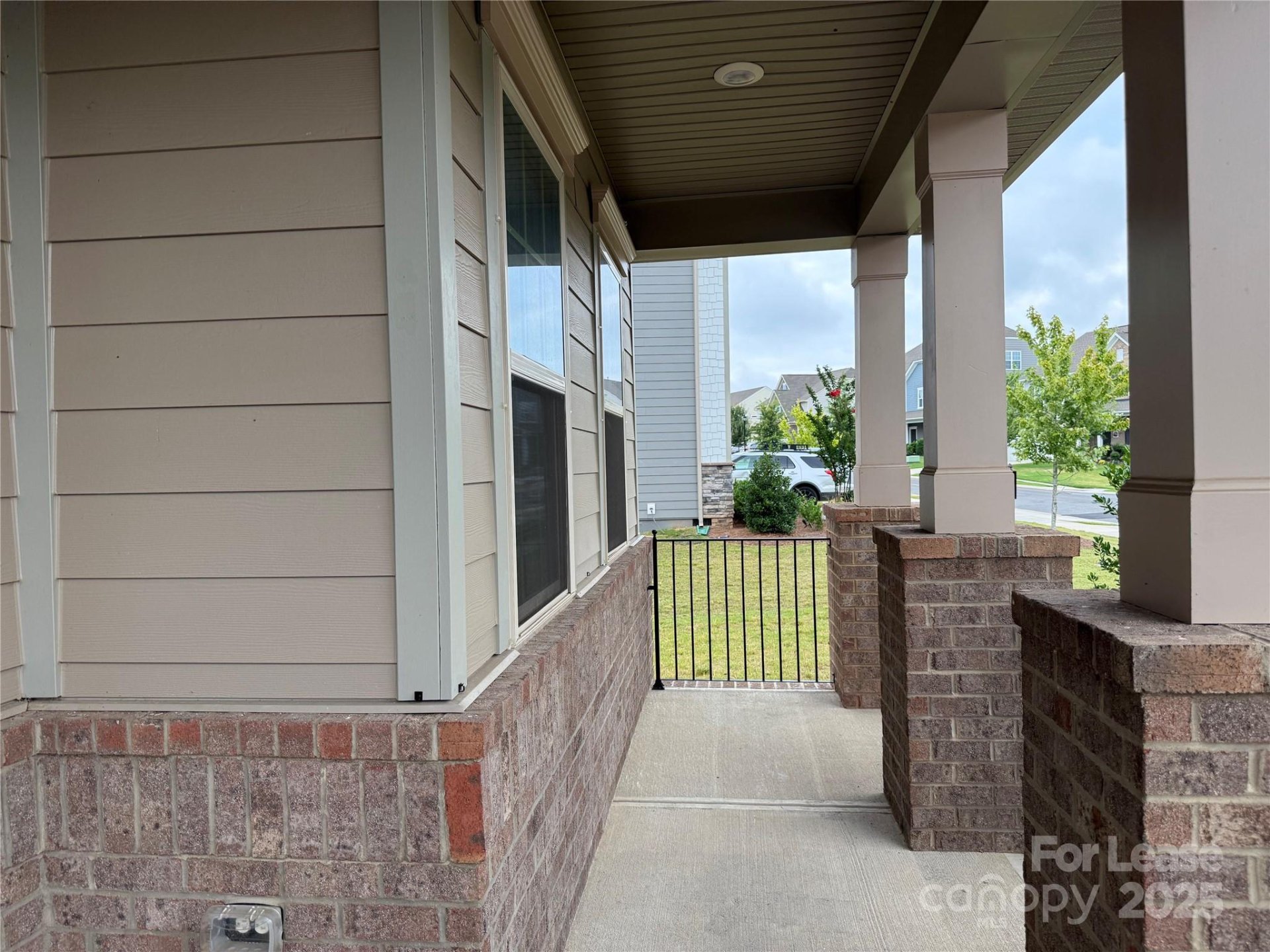 Property image 2 at 17508 Snug Harbor Road, Charlotte, NC 28278