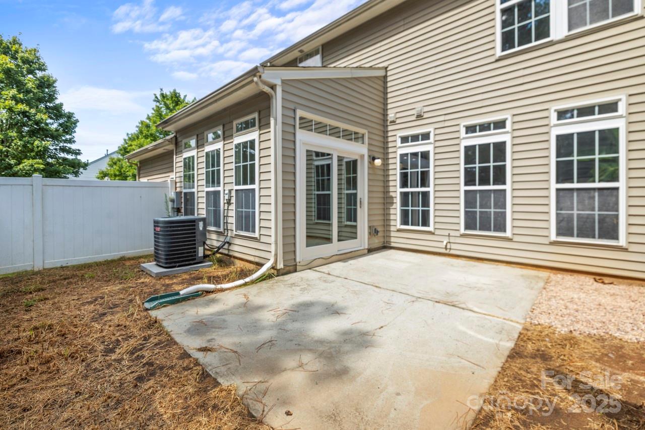 Property image 2 at 104 N Arcadian Way, Mooresville, NC 28117