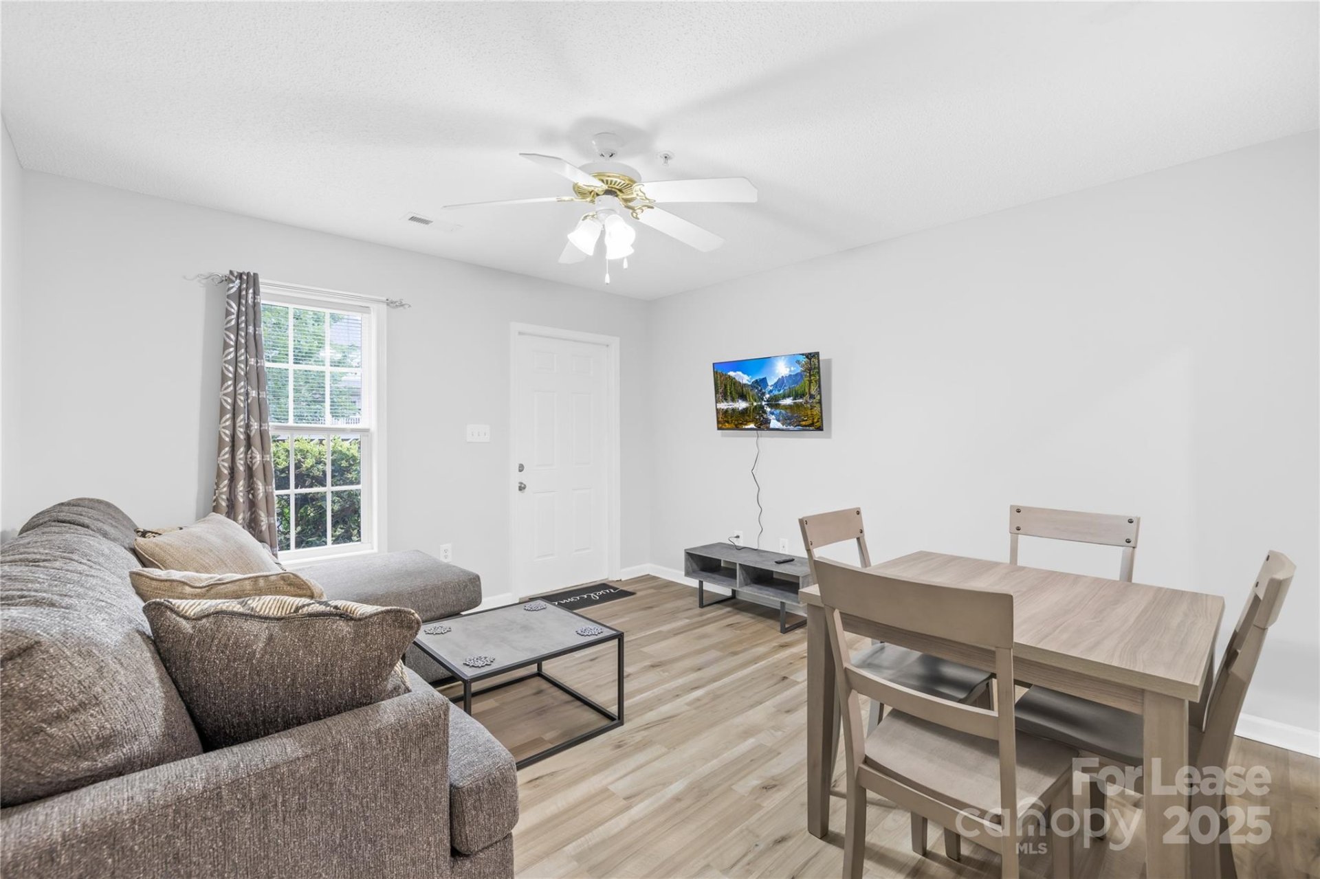 Property image 5 at 118 Steam Engine Drive, Mooresville, NC 28115