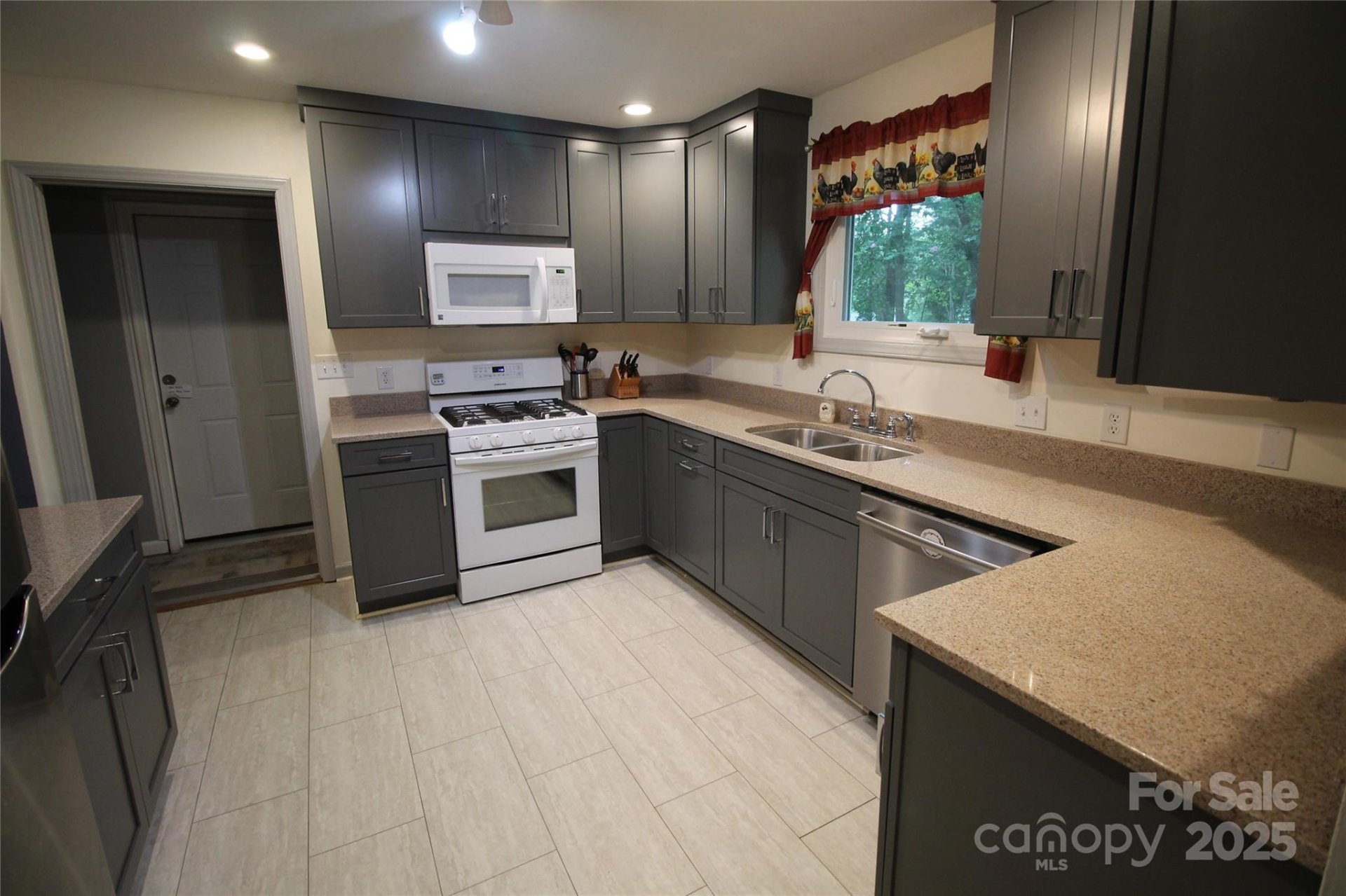 Property image 5 at 23 Ballantree Drive, Asheville, NC 28803