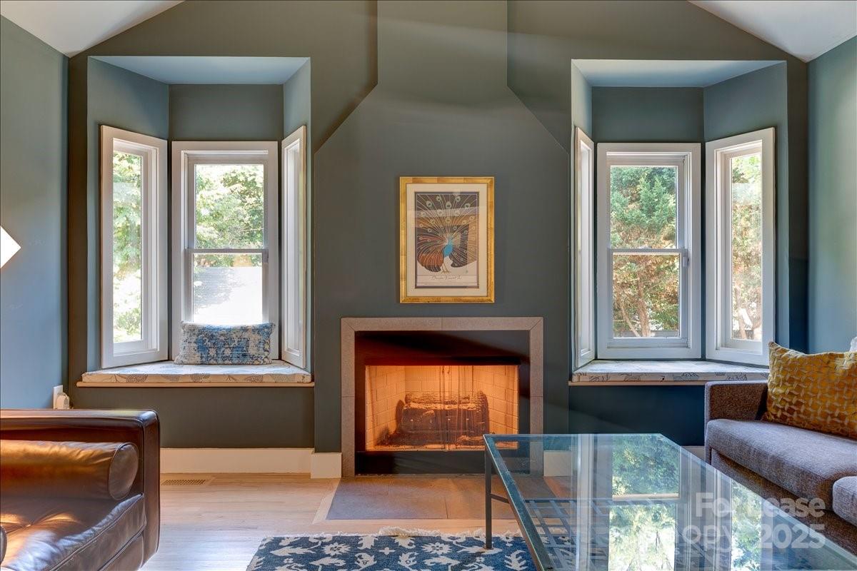 Property image 3 at 2020 Tippah Avenue, Charlotte, NC 28205