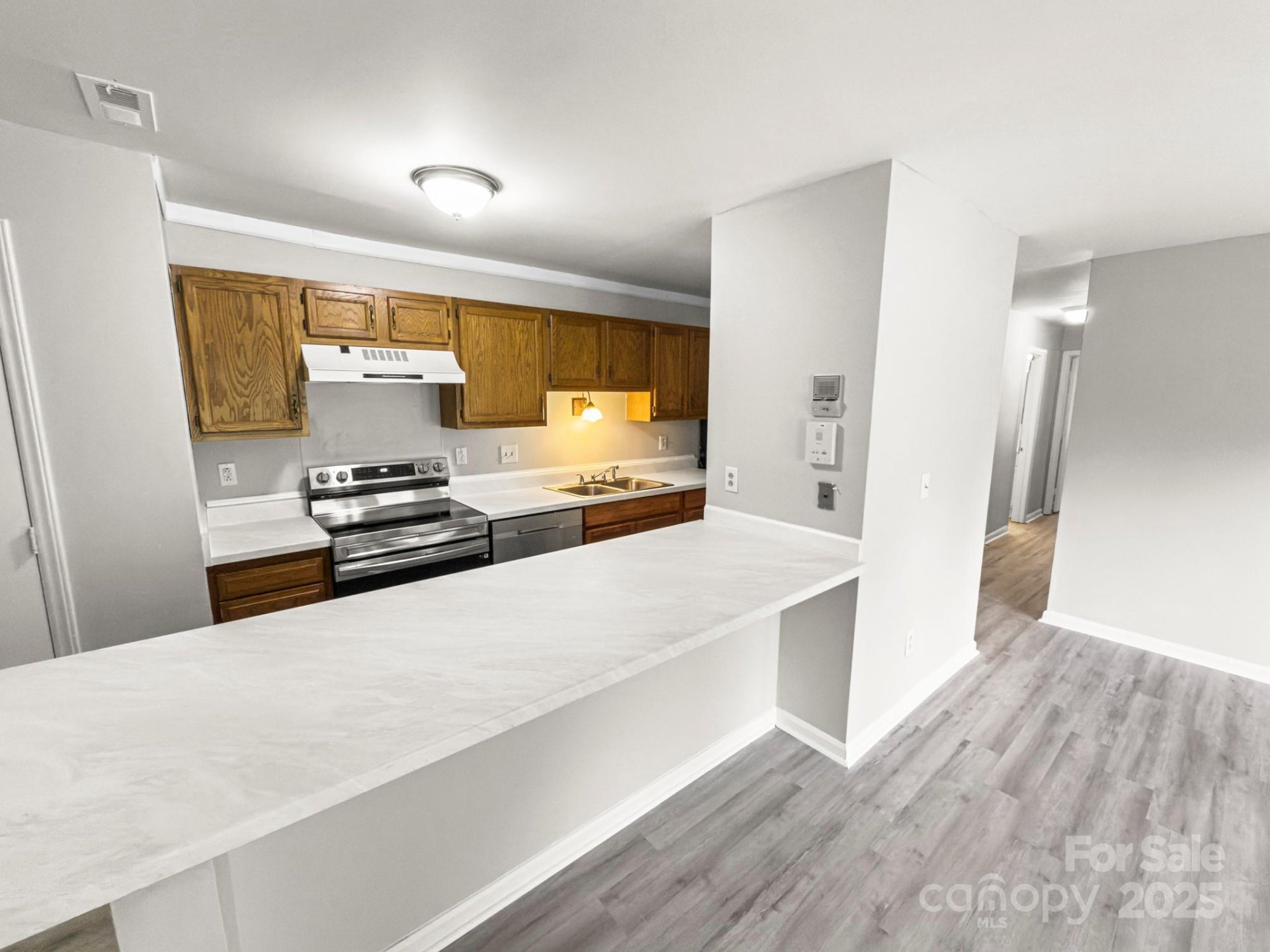Property image 4 at 6131 Meadow Rose Lane, Charlotte, NC 28215