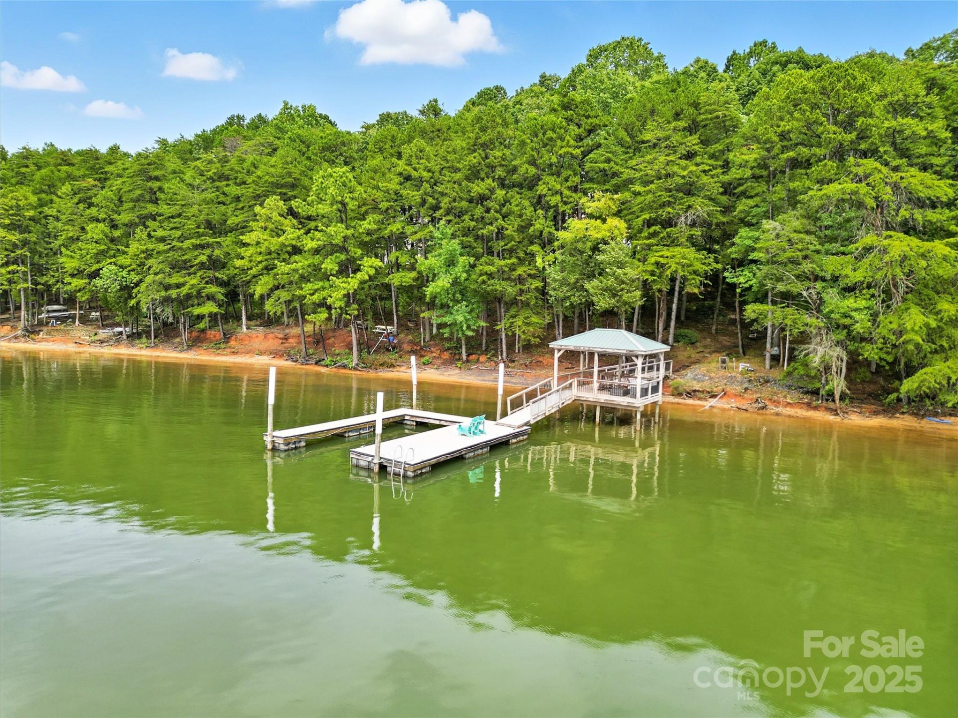 Property image 3 at 208 Woodwinds Drive, Mount Holly, NC 28120