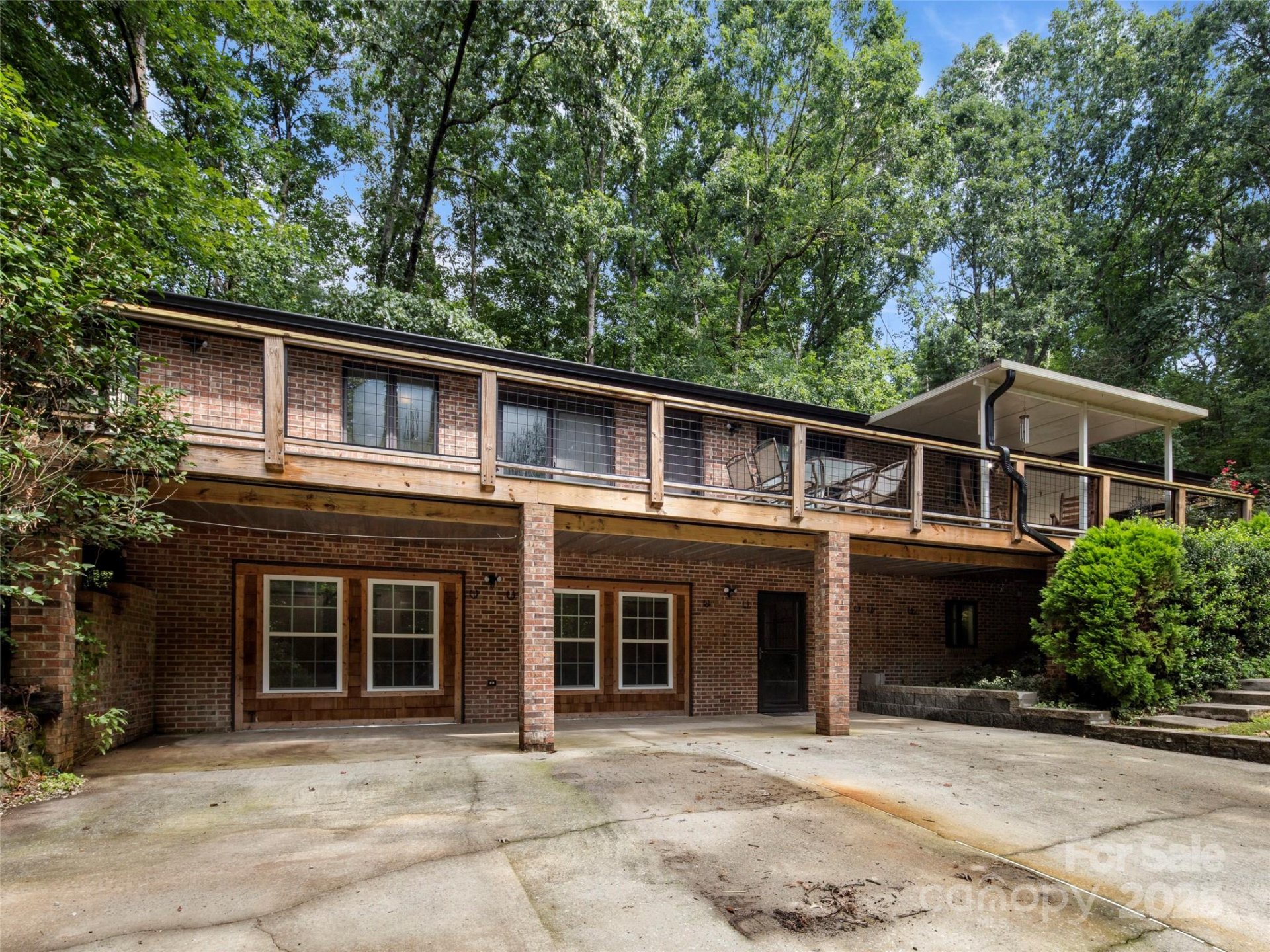 Brightwater Heights, Hendersonville Community