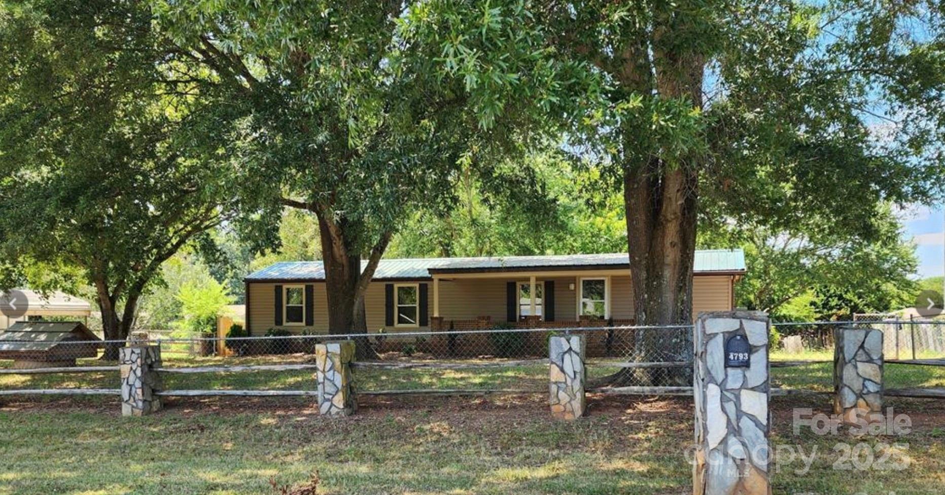 Mill Ridge, Conover Community