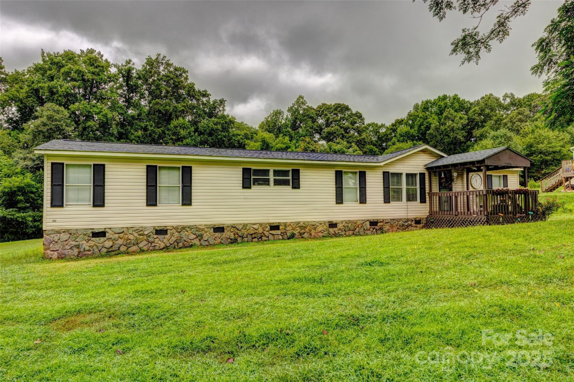 Property image 2 at 2006 Kollege Lane, Crouse, NC 28033