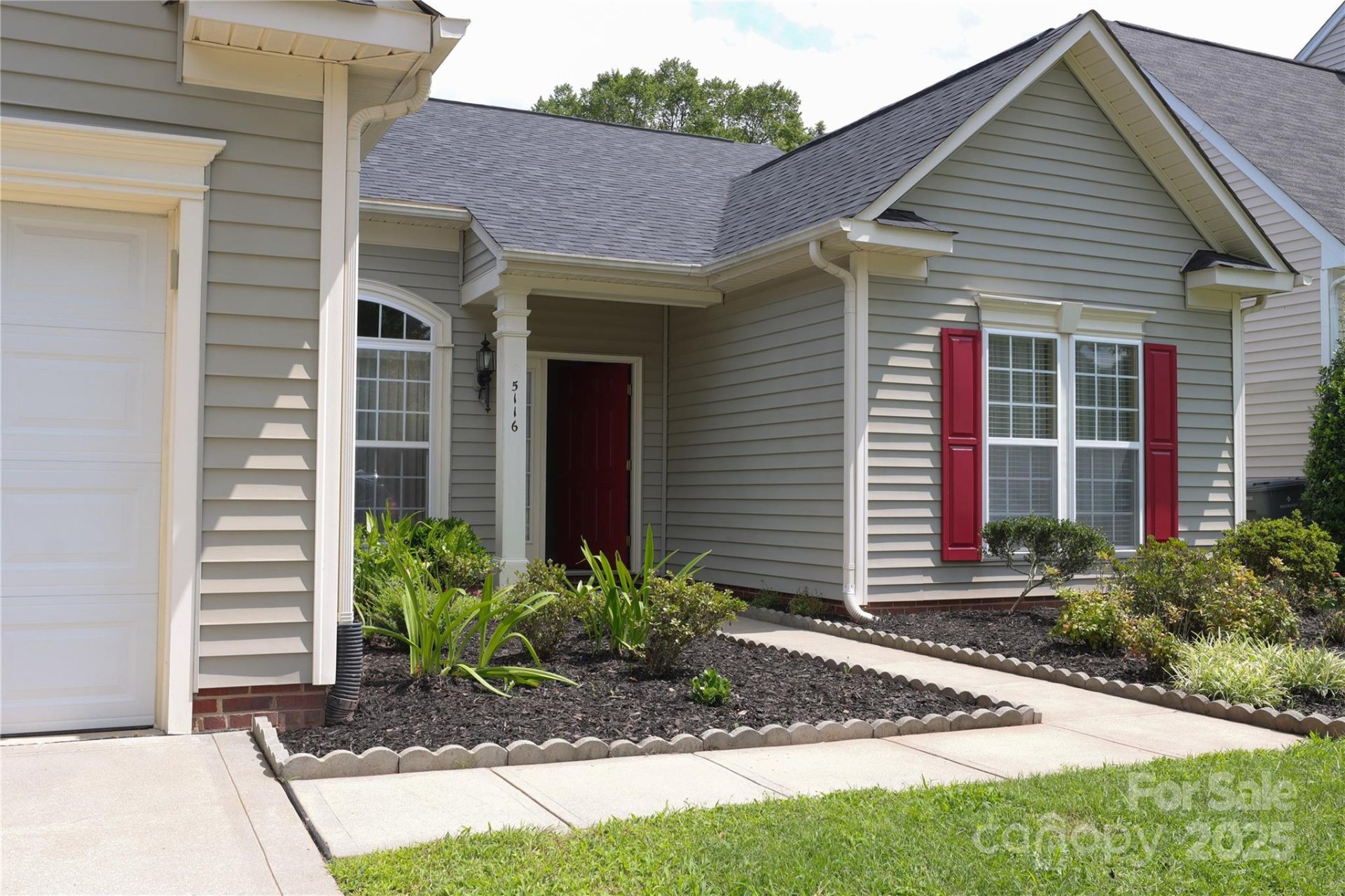 Property image 2 at 5116 Sunburst Lane, Charlotte, NC 28213