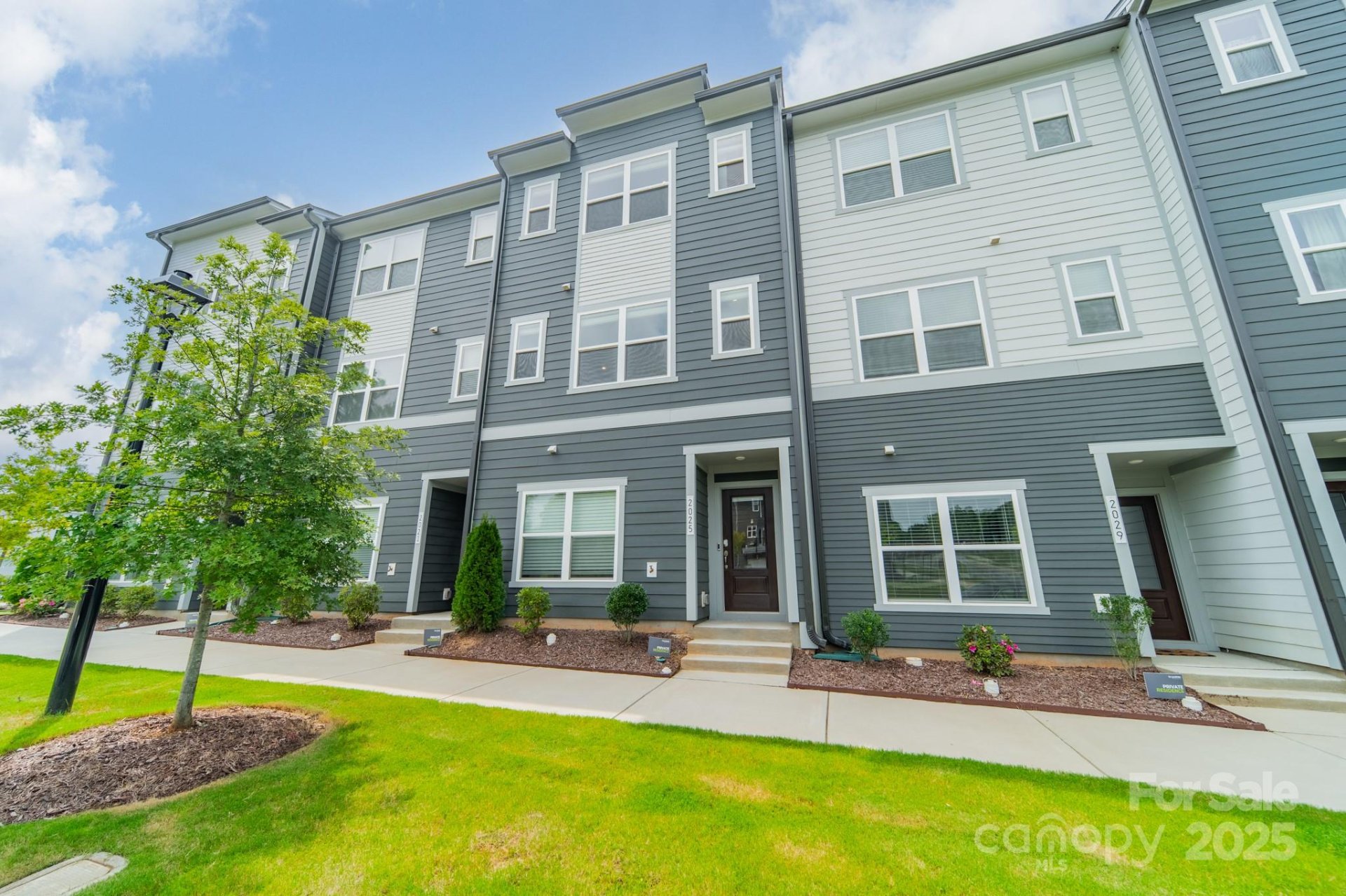 Property image 2 at 2025 Evolve Way, Charlotte, NC 28205