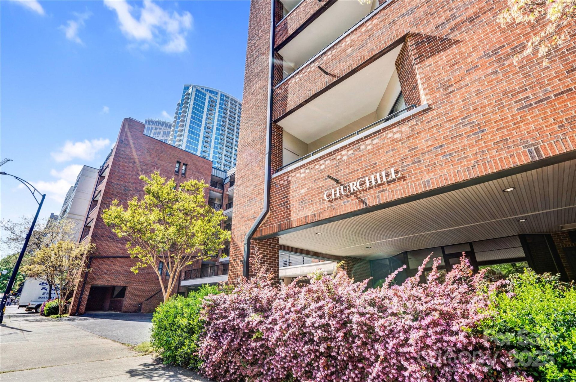 Property image 2 at 224 N Poplar Street, Charlotte, NC 28202