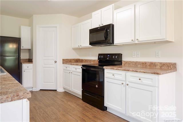Property image 5 at 9740 Weikert Place, Charlotte, NC 28215
