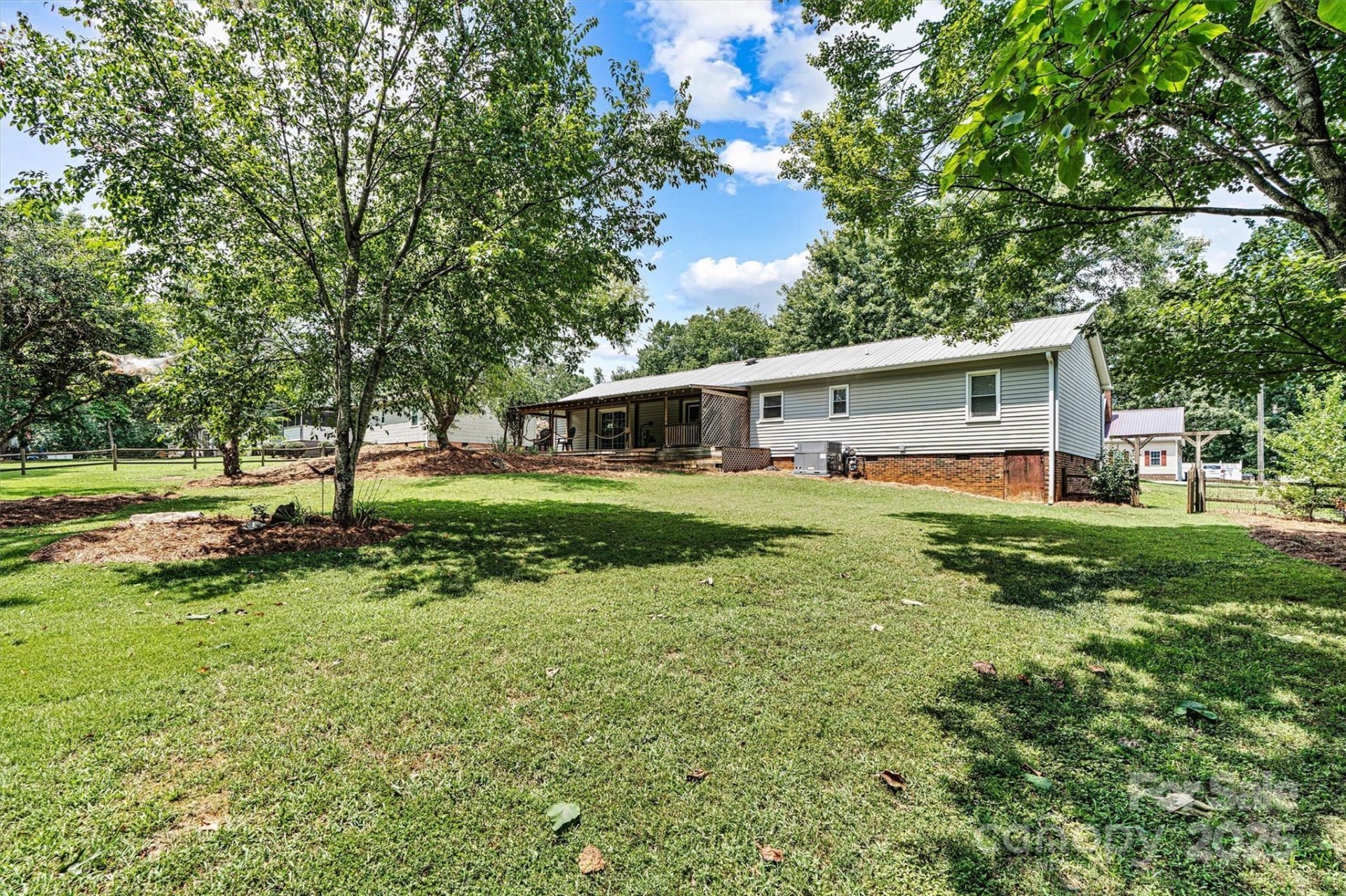 Property image 3 at 1328 32nd Street Court, Conover, NC 28613