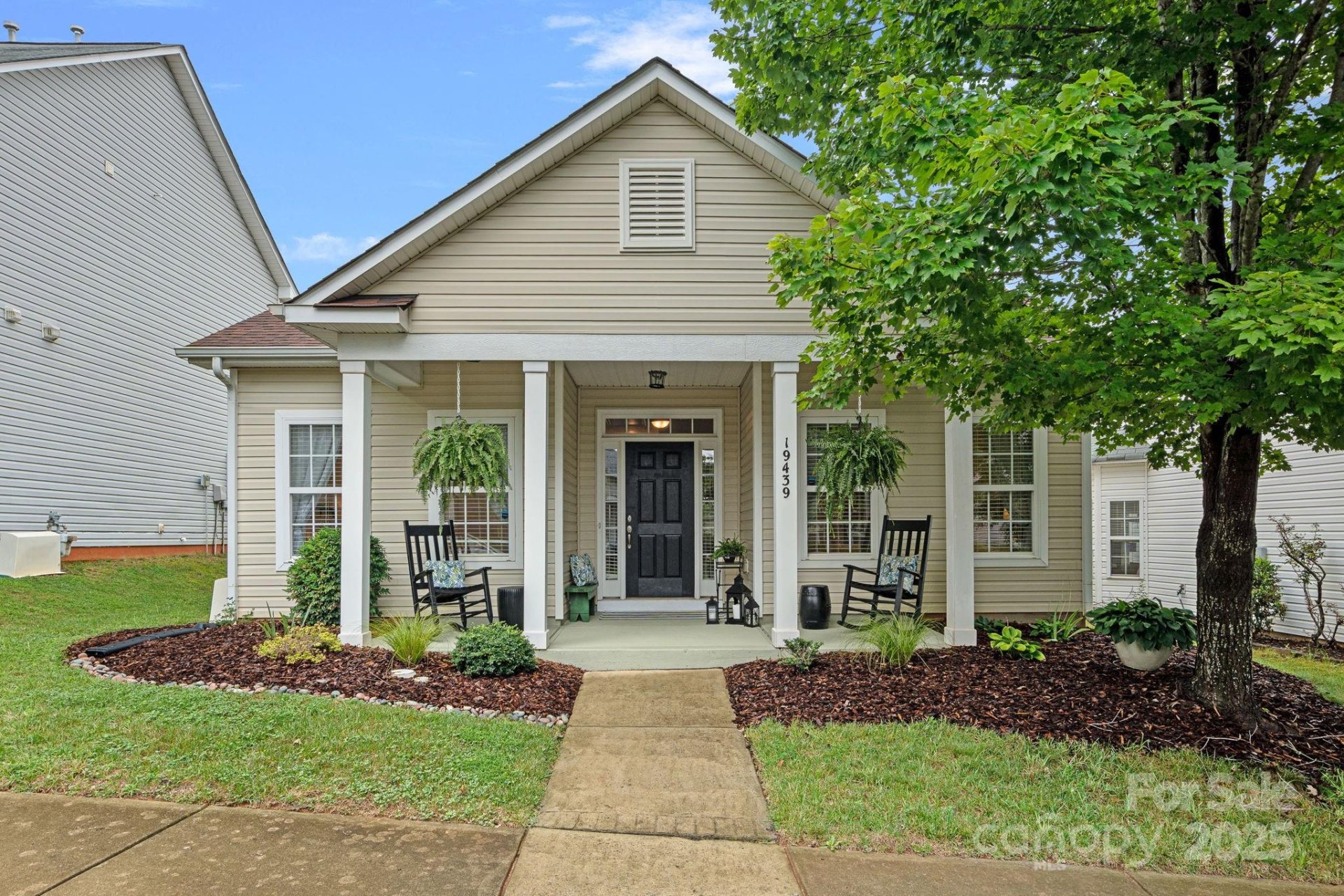 Property image 1 at 19439 Fridley Lane, Cornelius, NC 28031