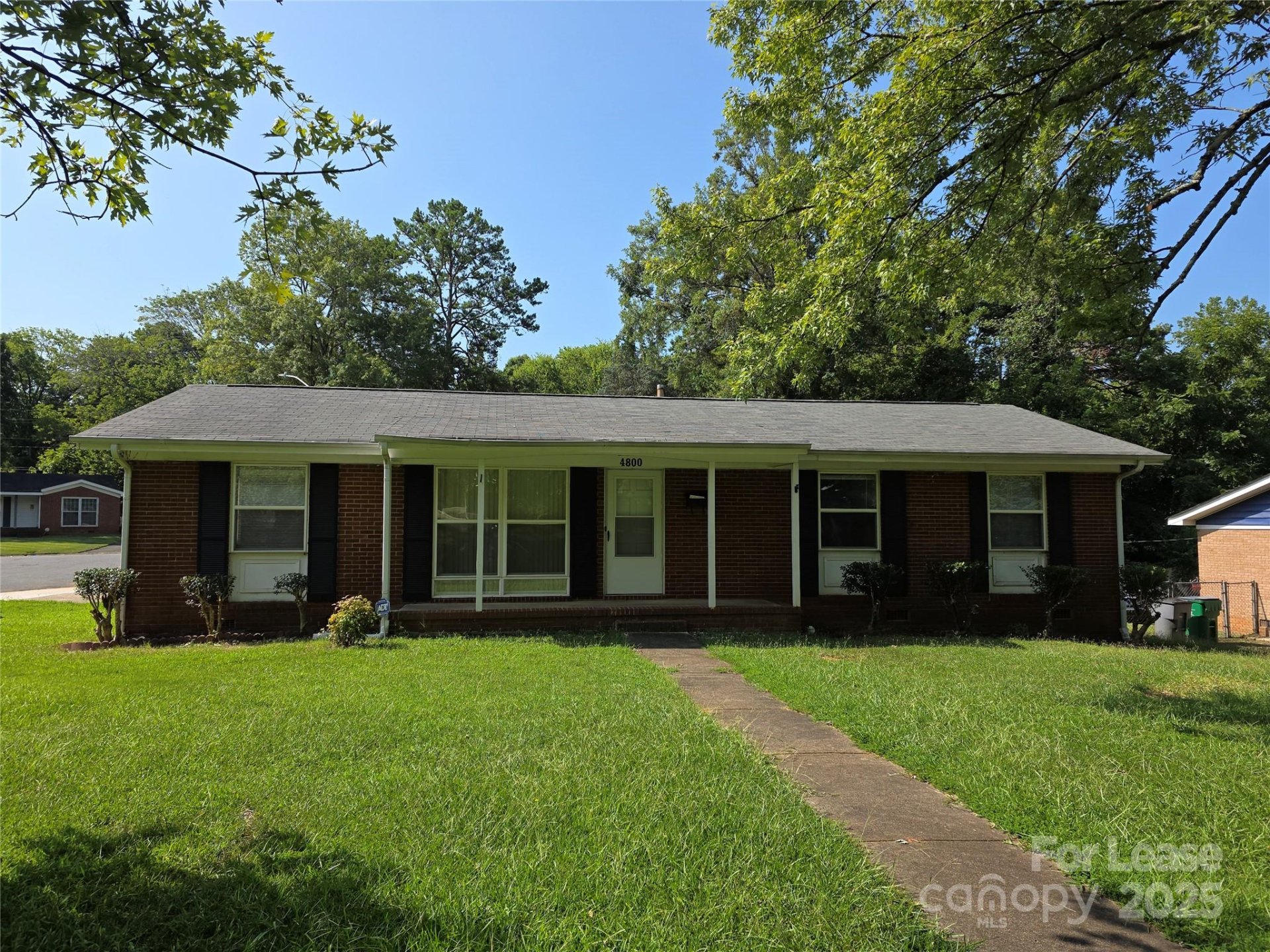 Property image 1 at 4800 Crestmont Drive, Charlotte, NC 28205