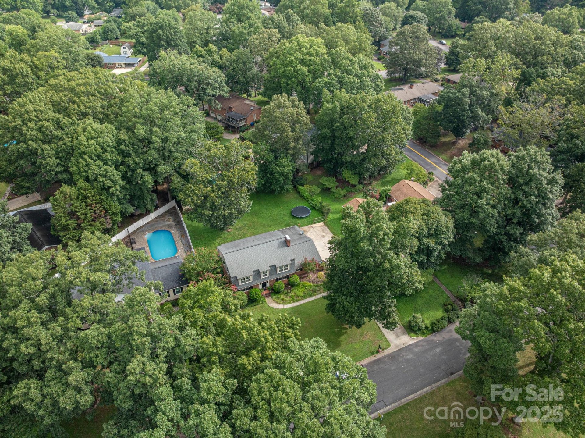 Property image 2 at 1185 18th Avenue, Hickory, NC 28601