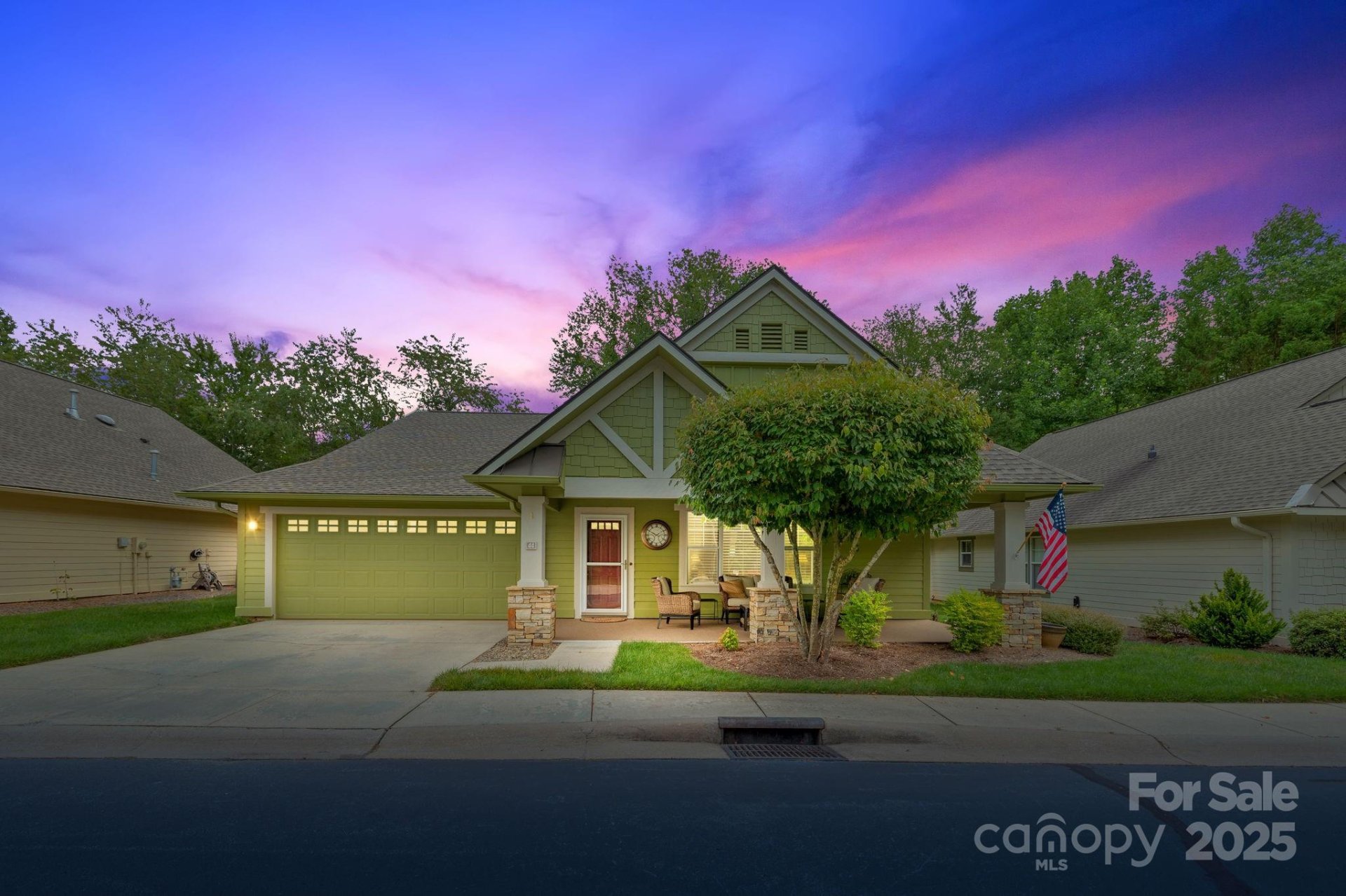 Wolfpen, Hendersonville Community