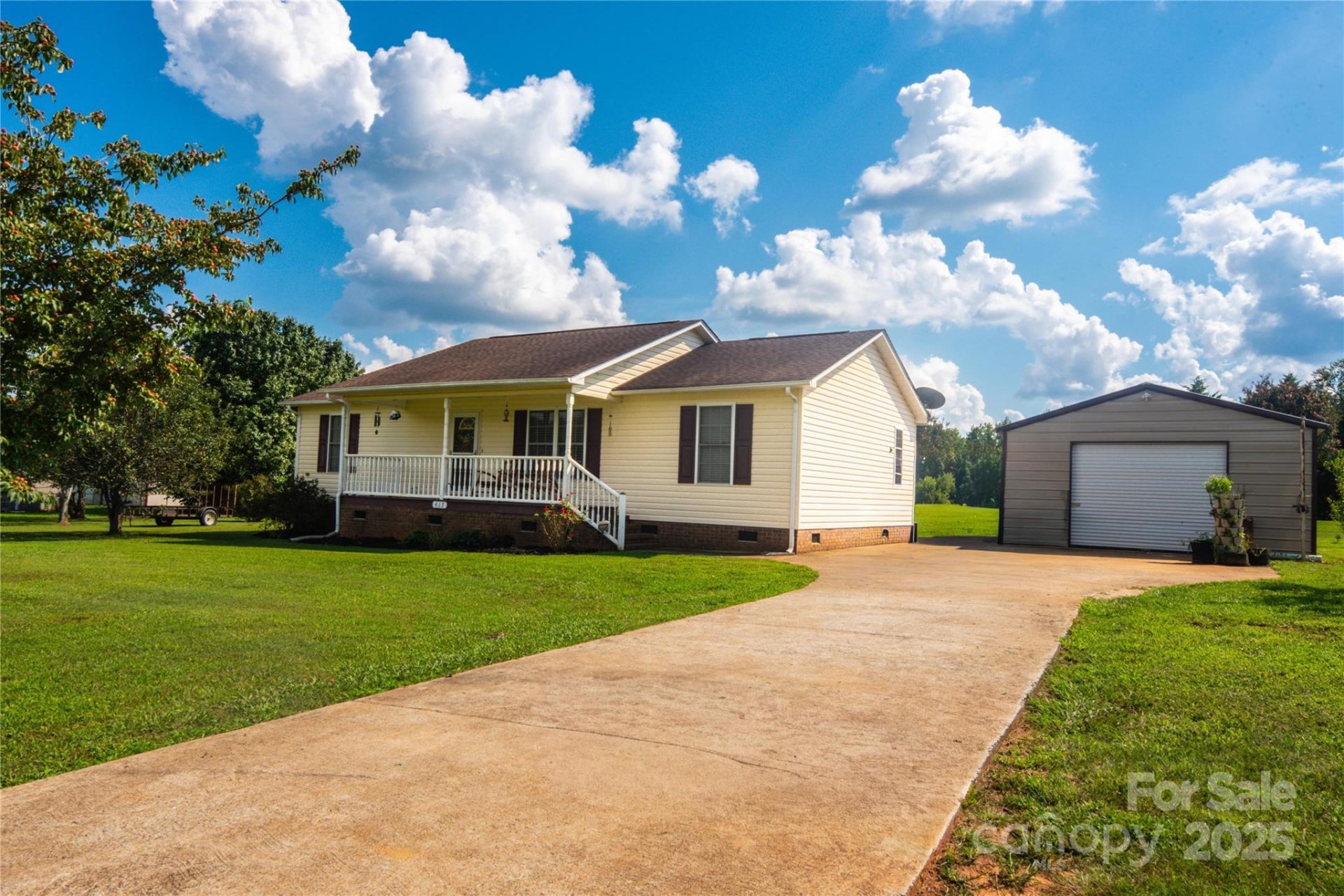Property image 3 at 417 Canary Lane, York, SC 29745