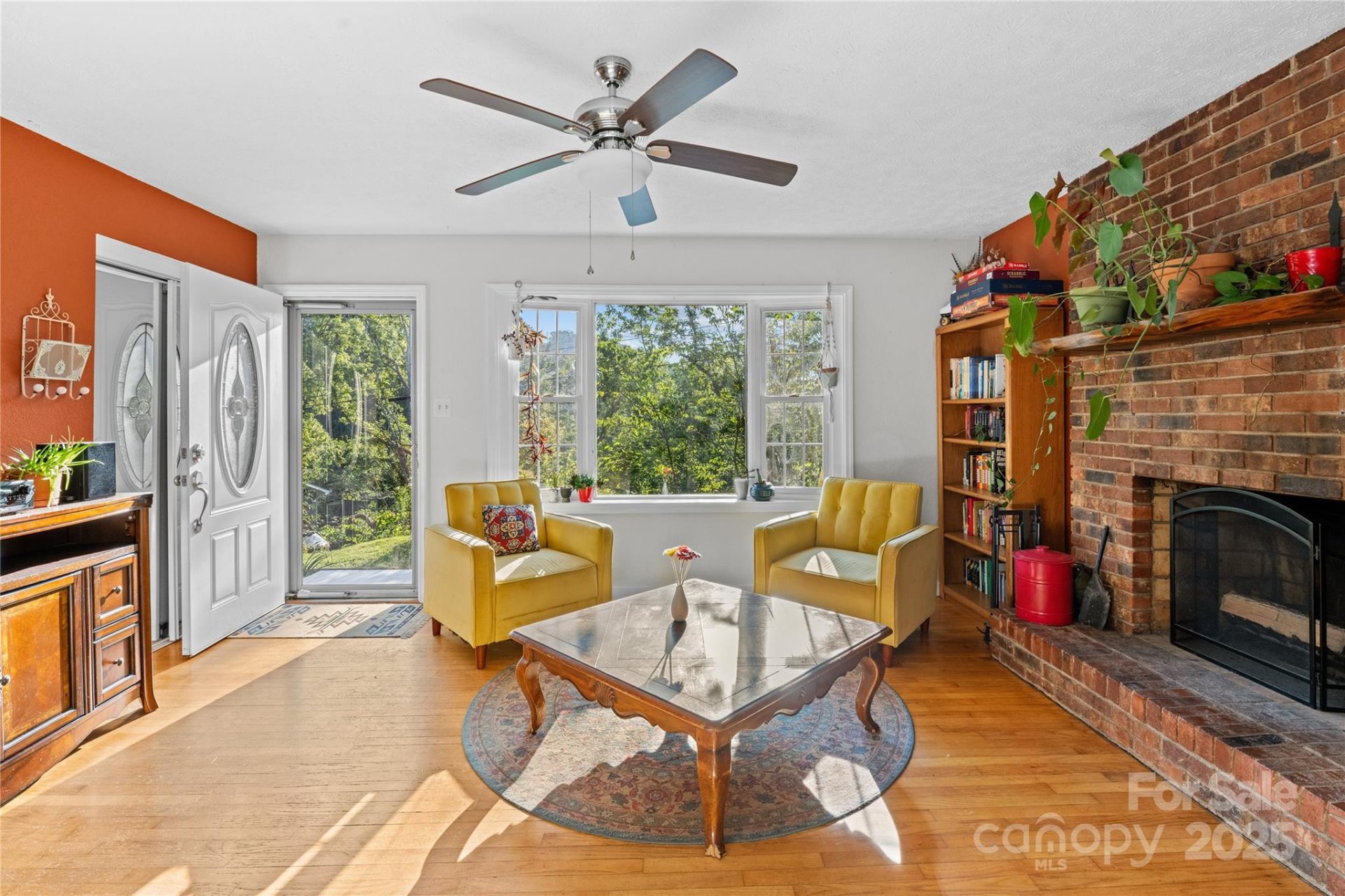 Property image 3 at 68 Bassett Road, Asheville, NC 28804