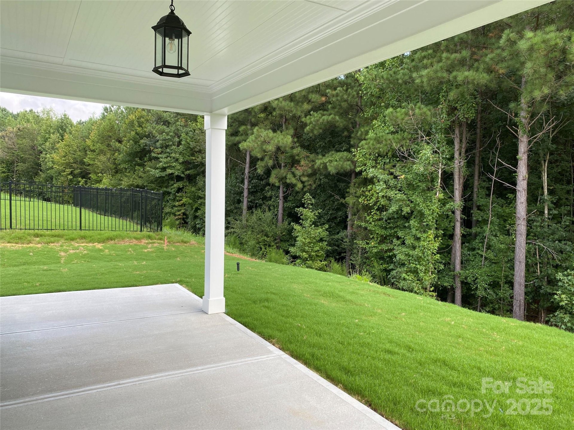Property image 2 at 7926 Rolling Wheels Road, Charlotte, NC 28215