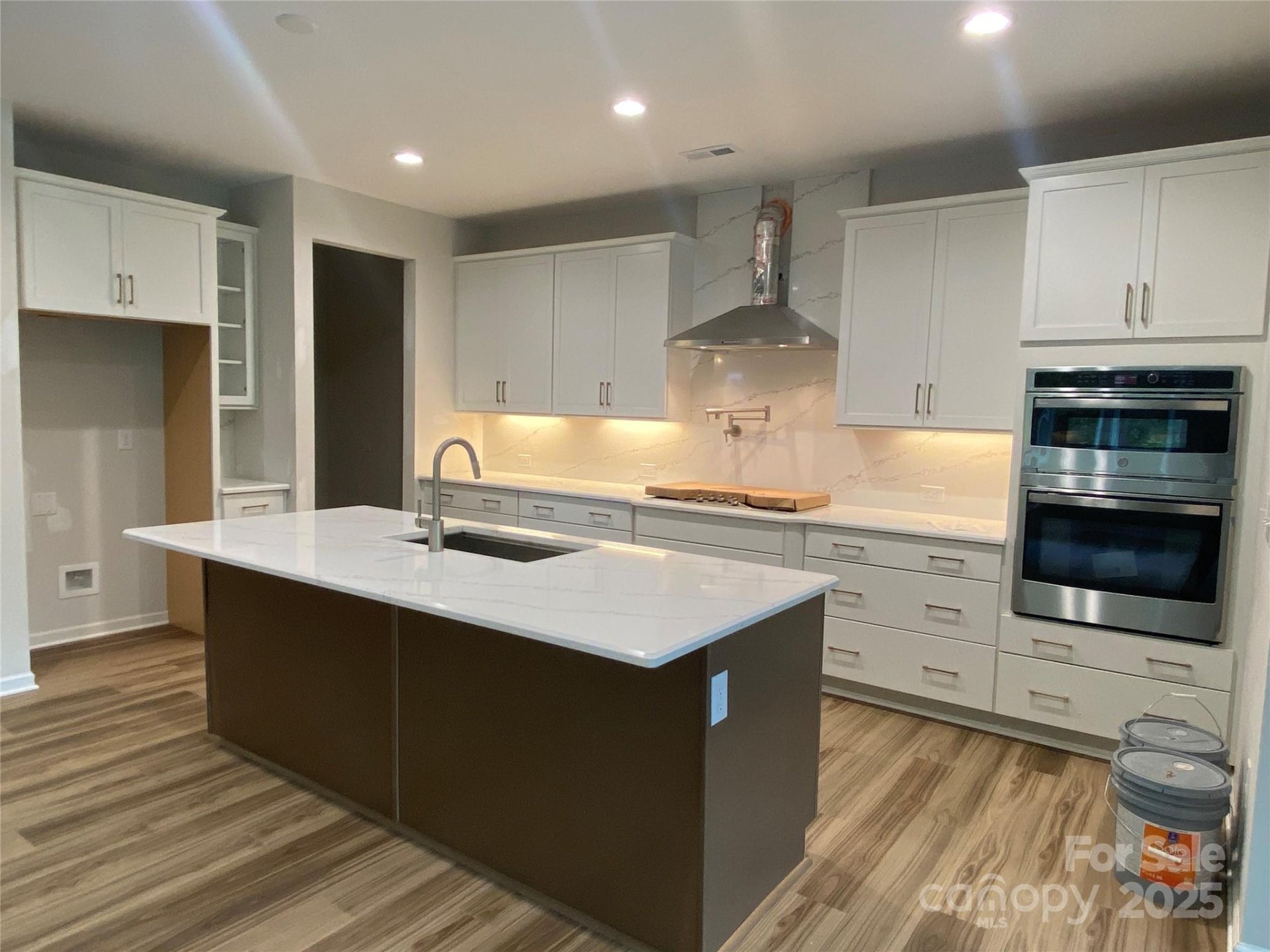 Property image 3 at 7926 Rolling Wheels Road, Charlotte, NC 28215