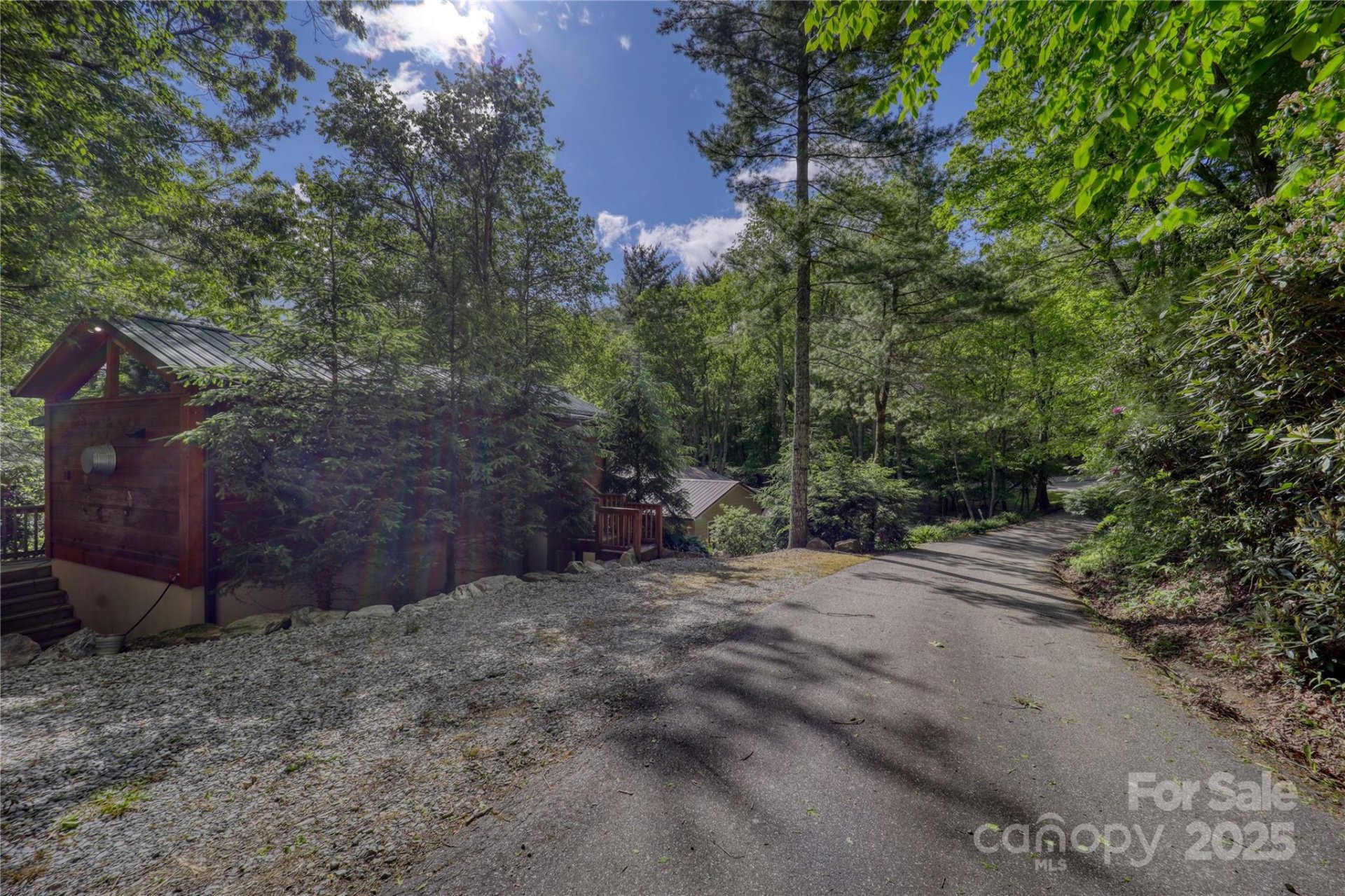 125 Hummingbird Lane