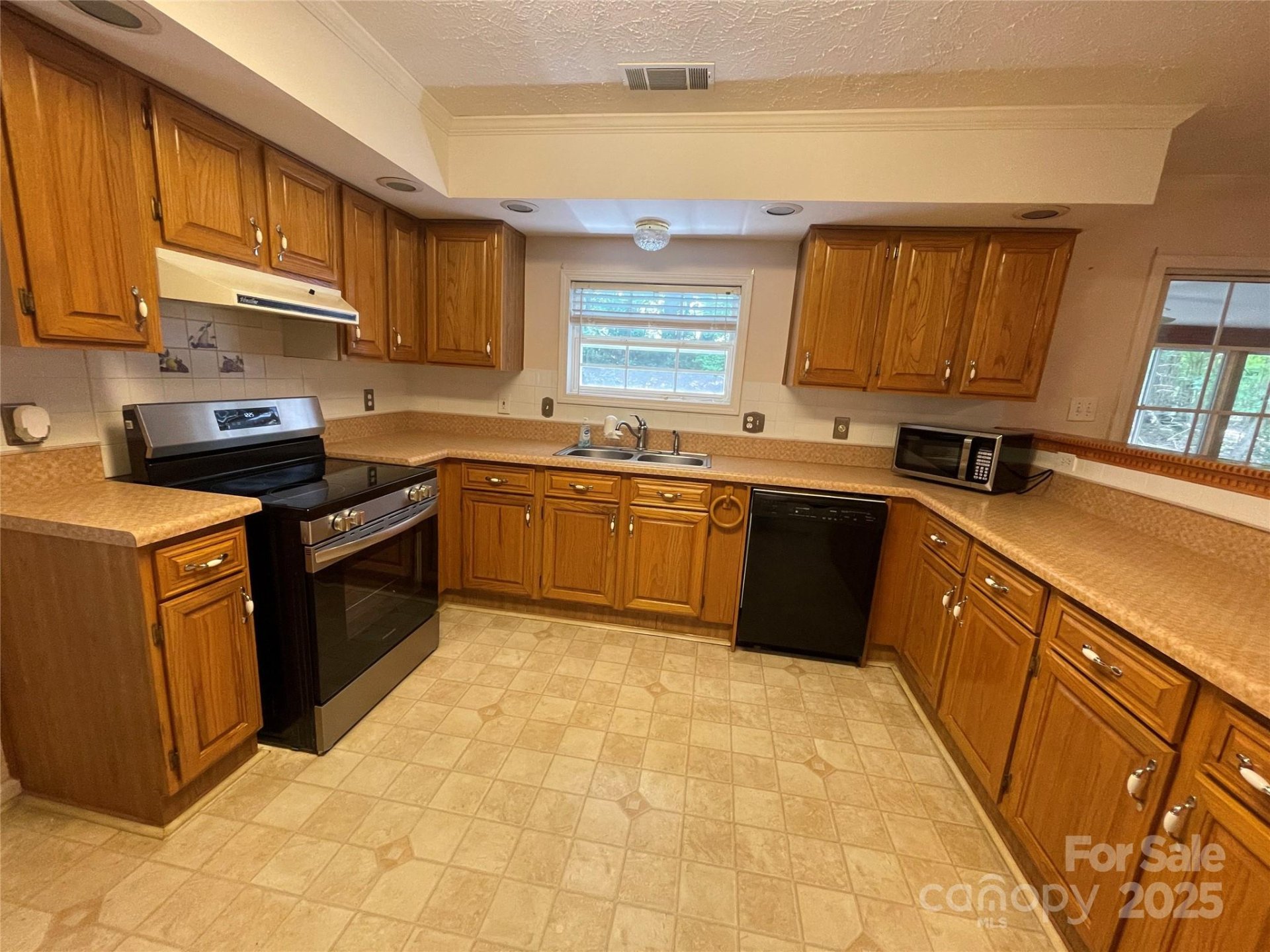 Property image 5 at 136 Lantern Court, Mount Gilead, NC 27371