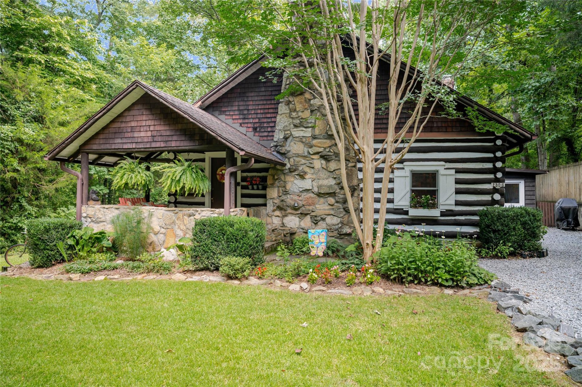 Property image 2 at 2506 Anders Drive, Hendersonville, NC 28791
