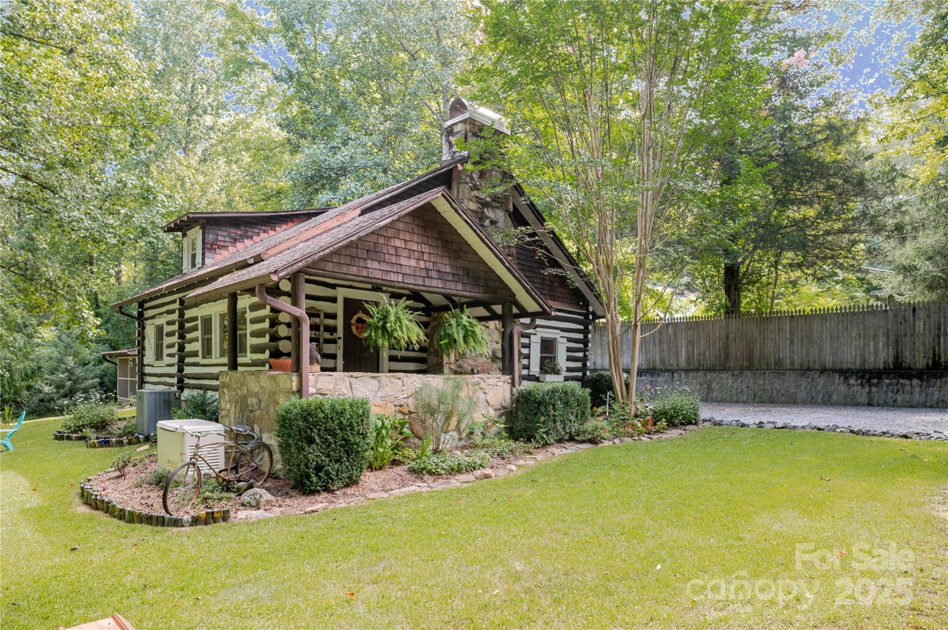 Property image 3 at 2506 Anders Drive, Hendersonville, NC 28791