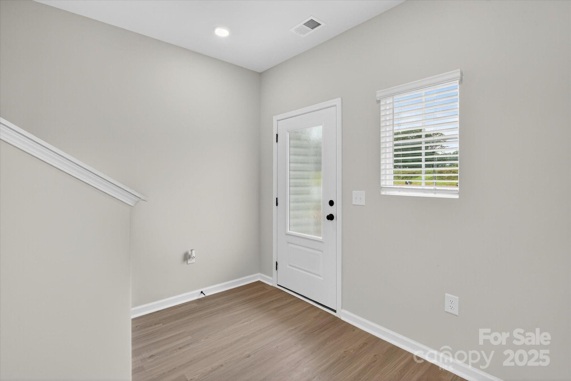 Property image 3 at 1986 W Davidson Avenue, Gastonia, NC 28052