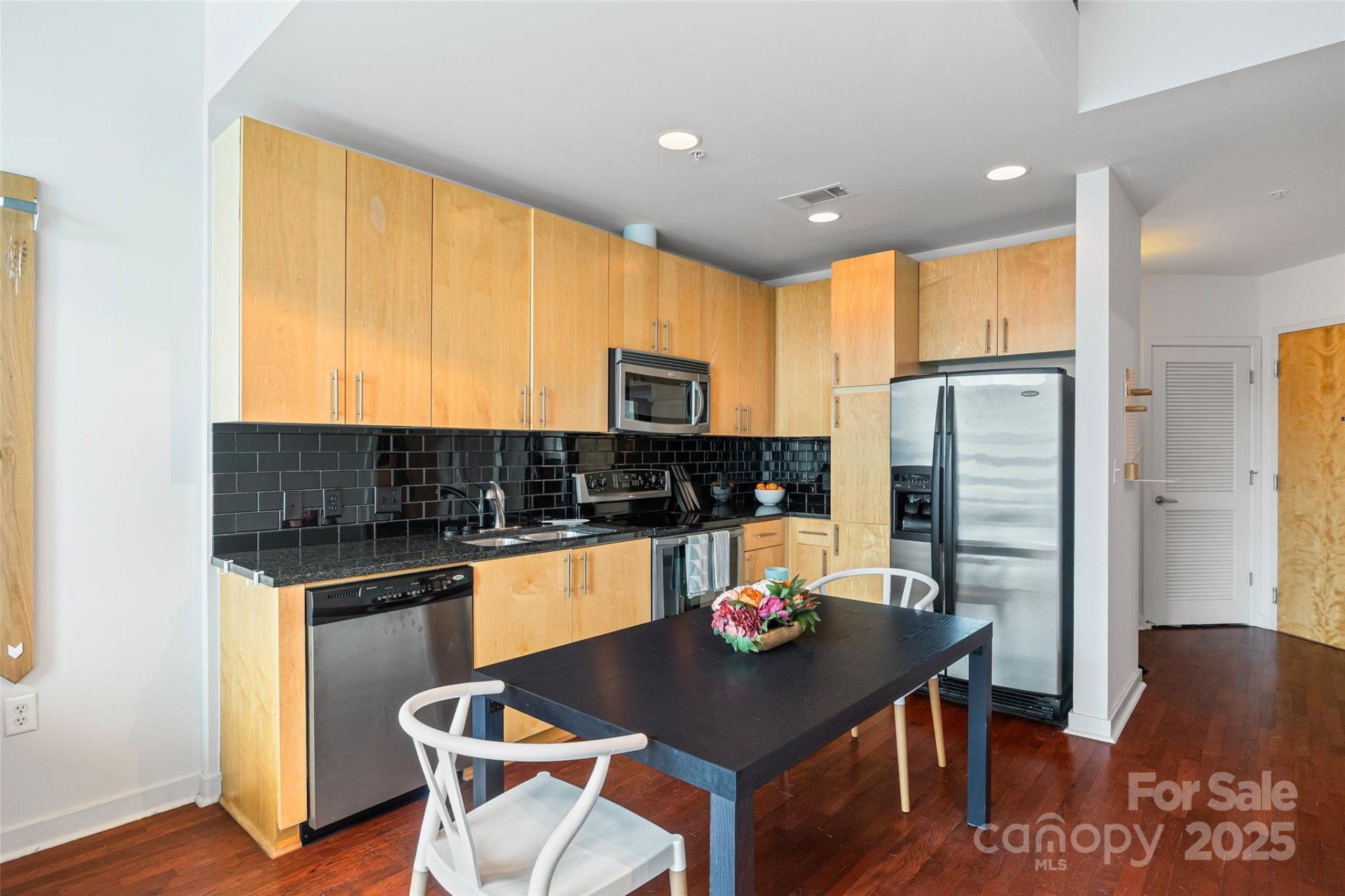 Property image 3 at 210 N Church Street, Charlotte, NC 28202