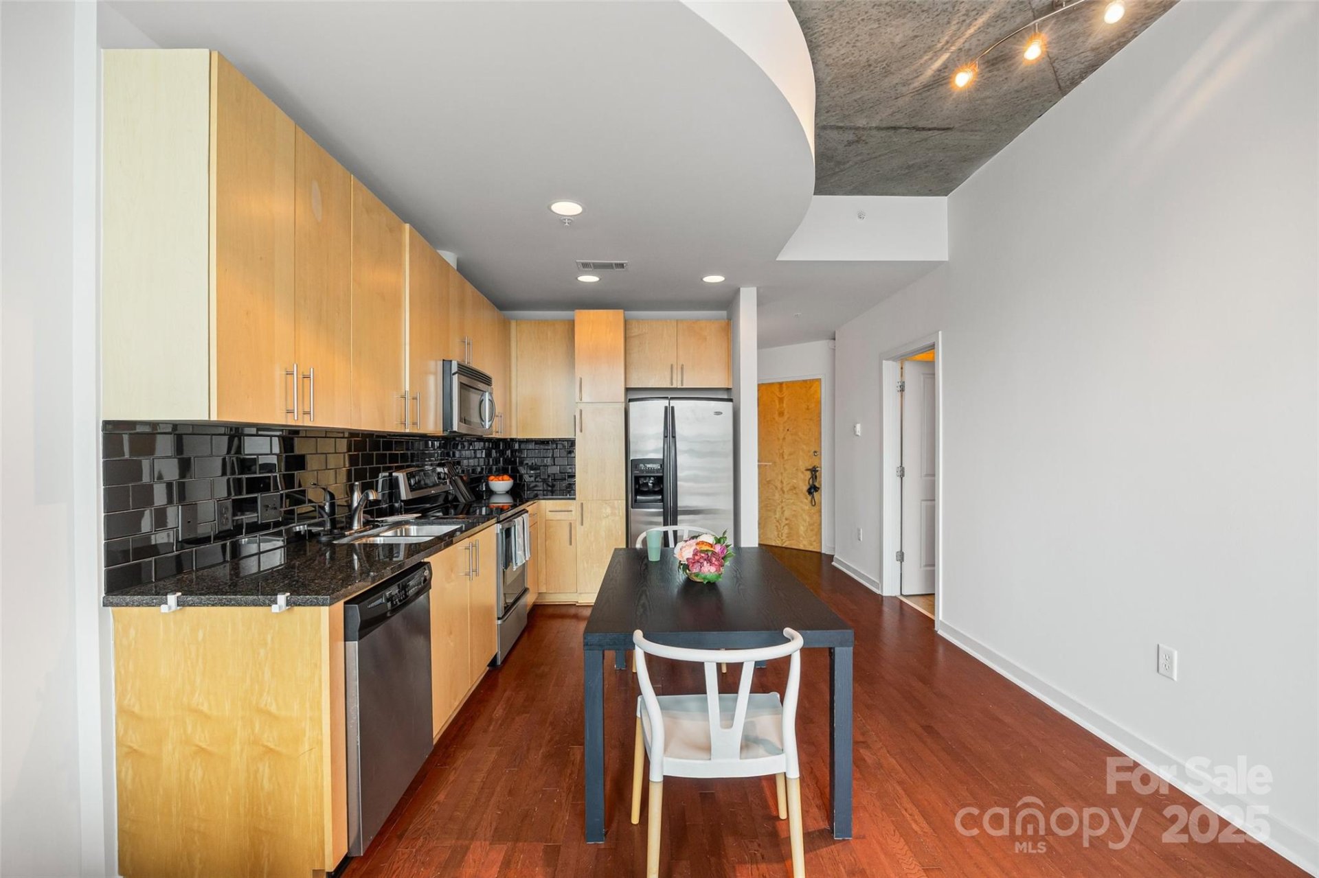 Property image 4 at 210 N Church Street, Charlotte, NC 28202