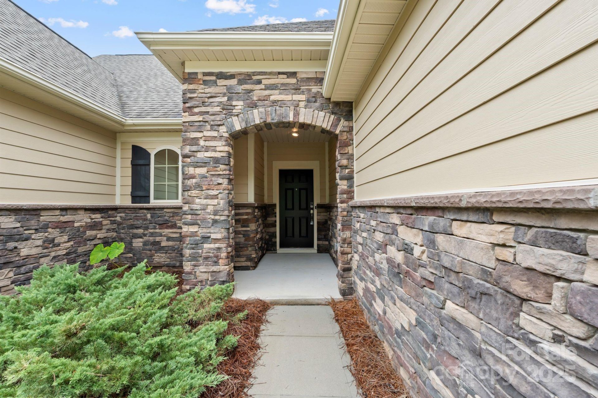 Property image 5 at 360 Picasso Trail, Mount Holly, NC 28120