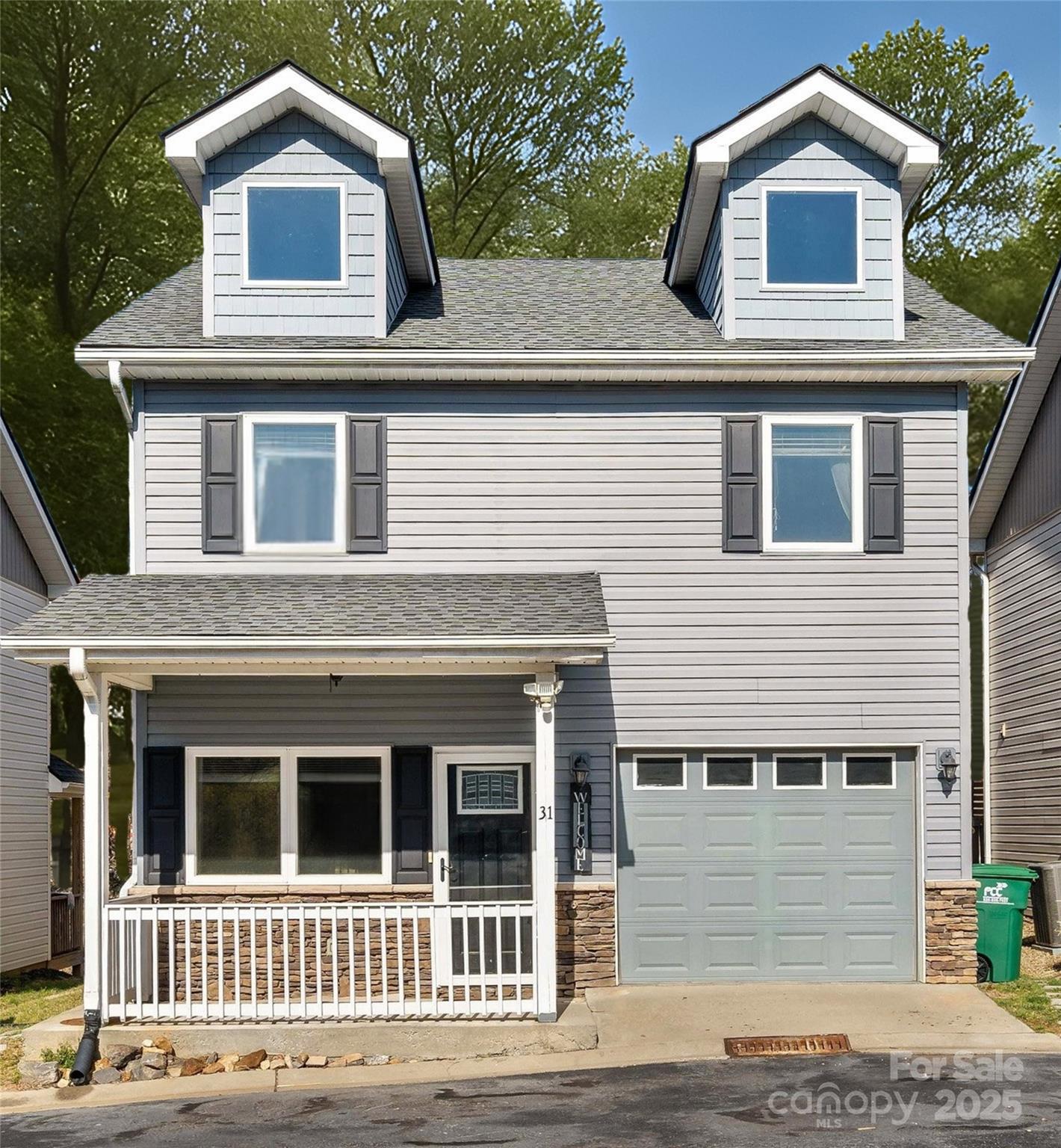 31 English Ivy Road
