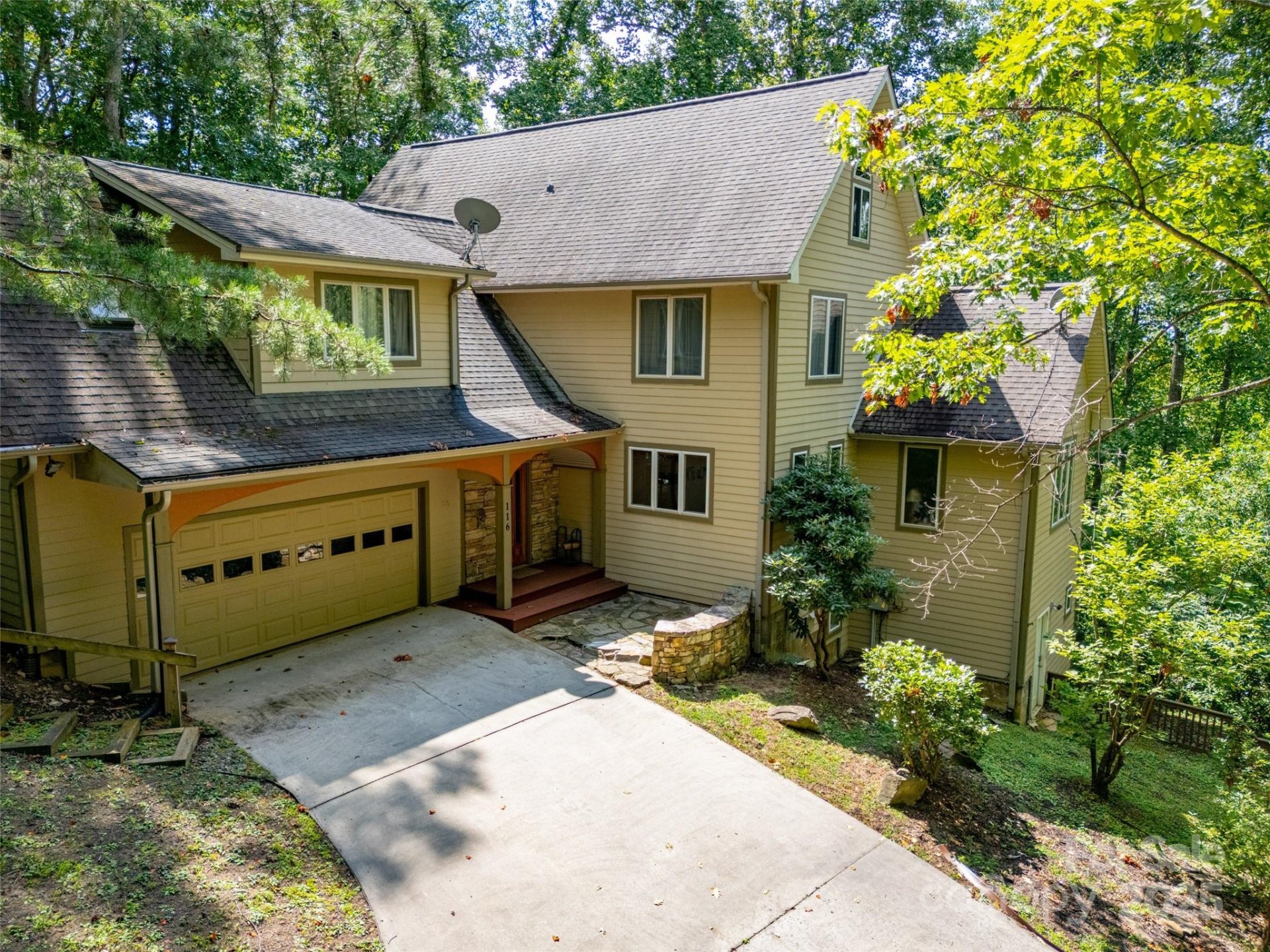 Property image 2 at 116 Hawk Ridge, Asheville, NC 28804
