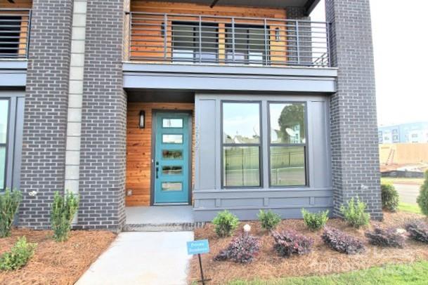 Property image 2 at 2027 Isom Street, Charlotte, NC 28208