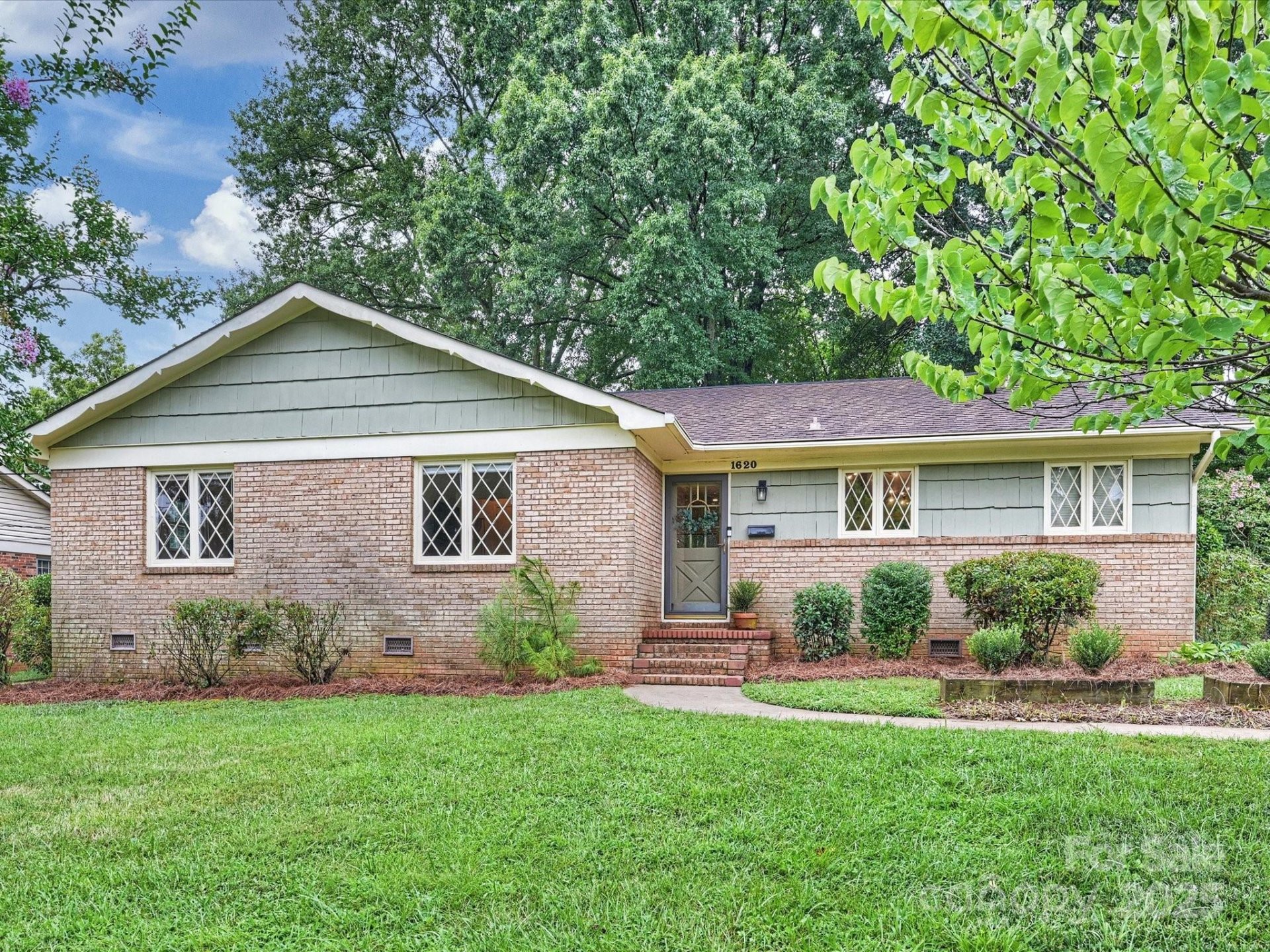 Property image 1 at 1620 Tamworth Drive, Charlotte, NC 28210