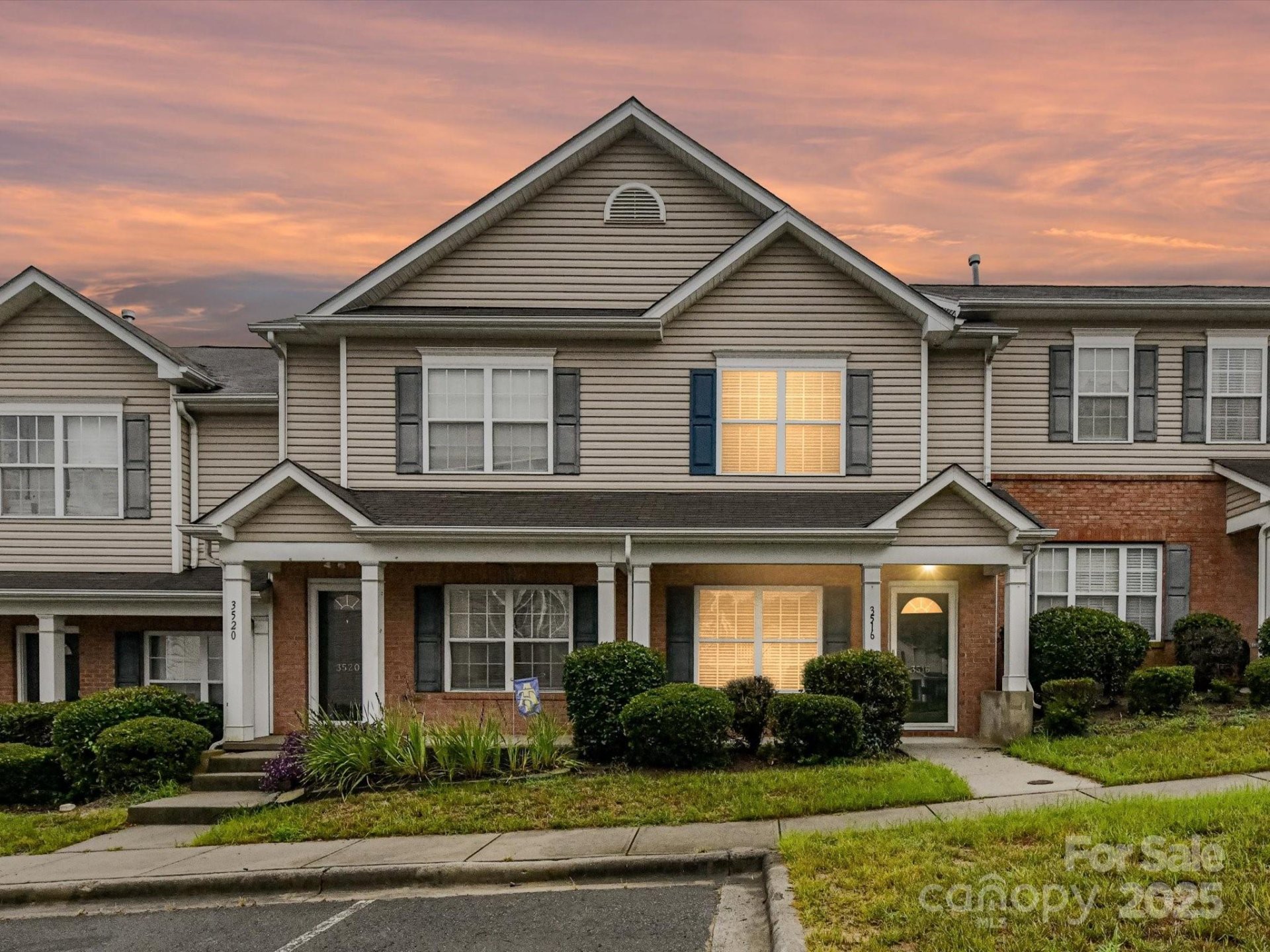 Mill Creek, Charlotte Community