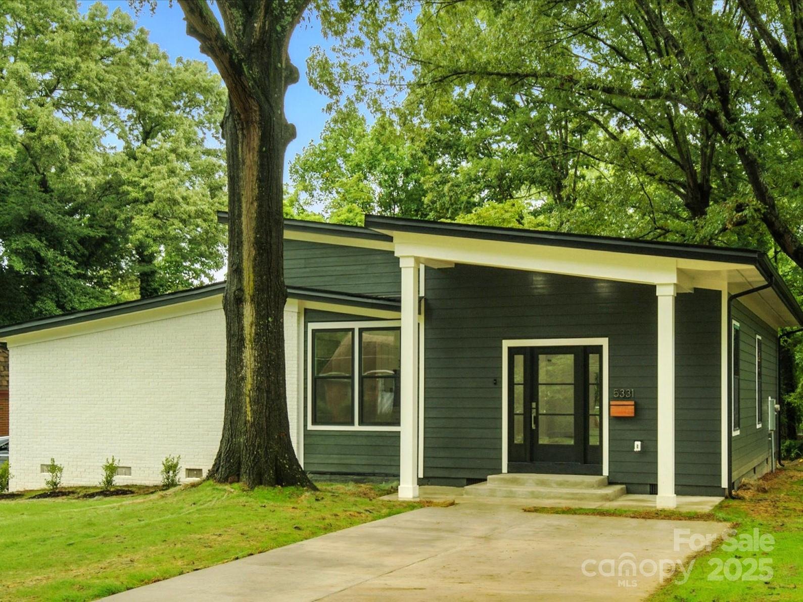 Property image 1 at 5331 Coburg Avenue, Charlotte, NC 28215