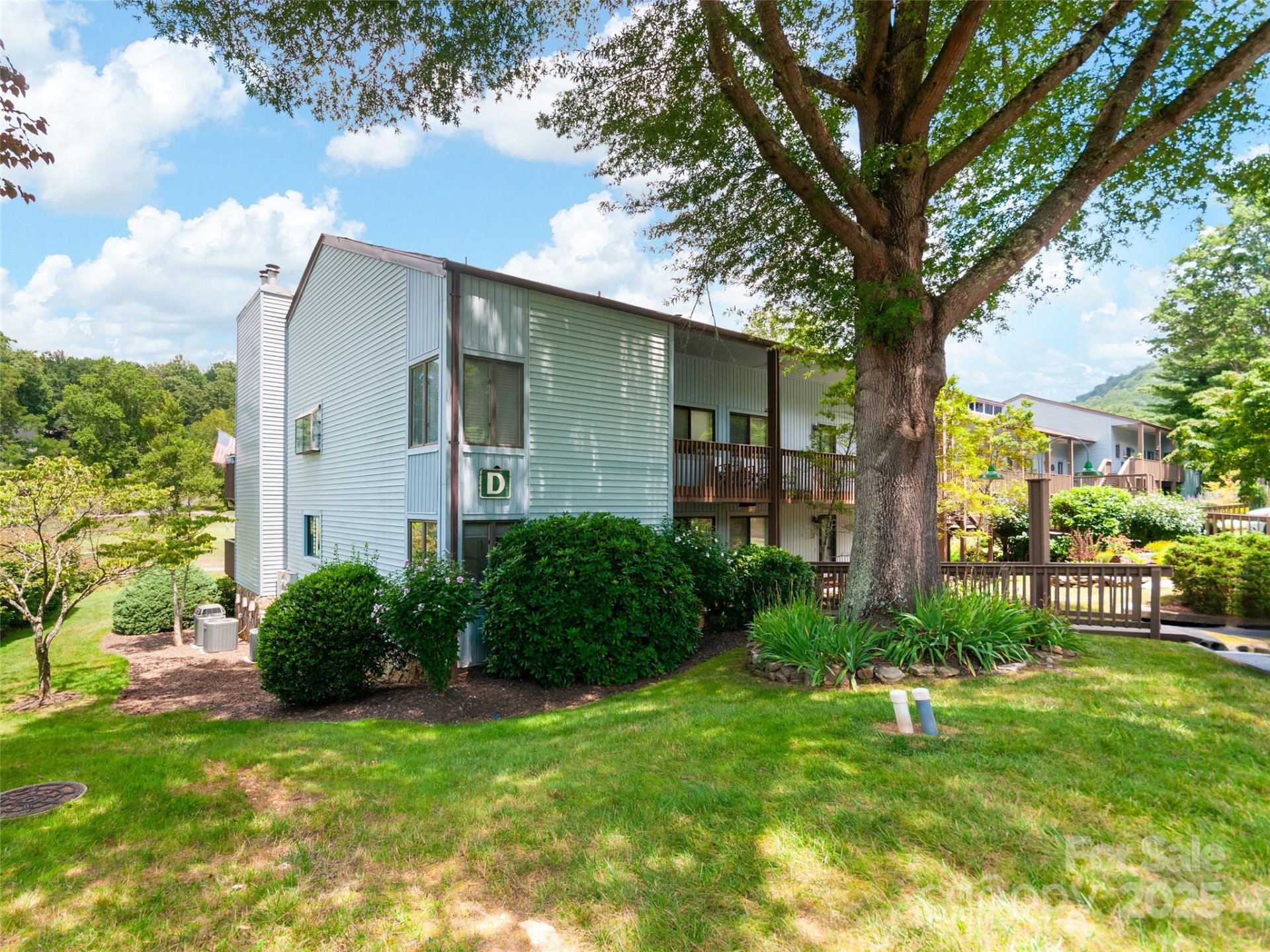 87 Willow Road