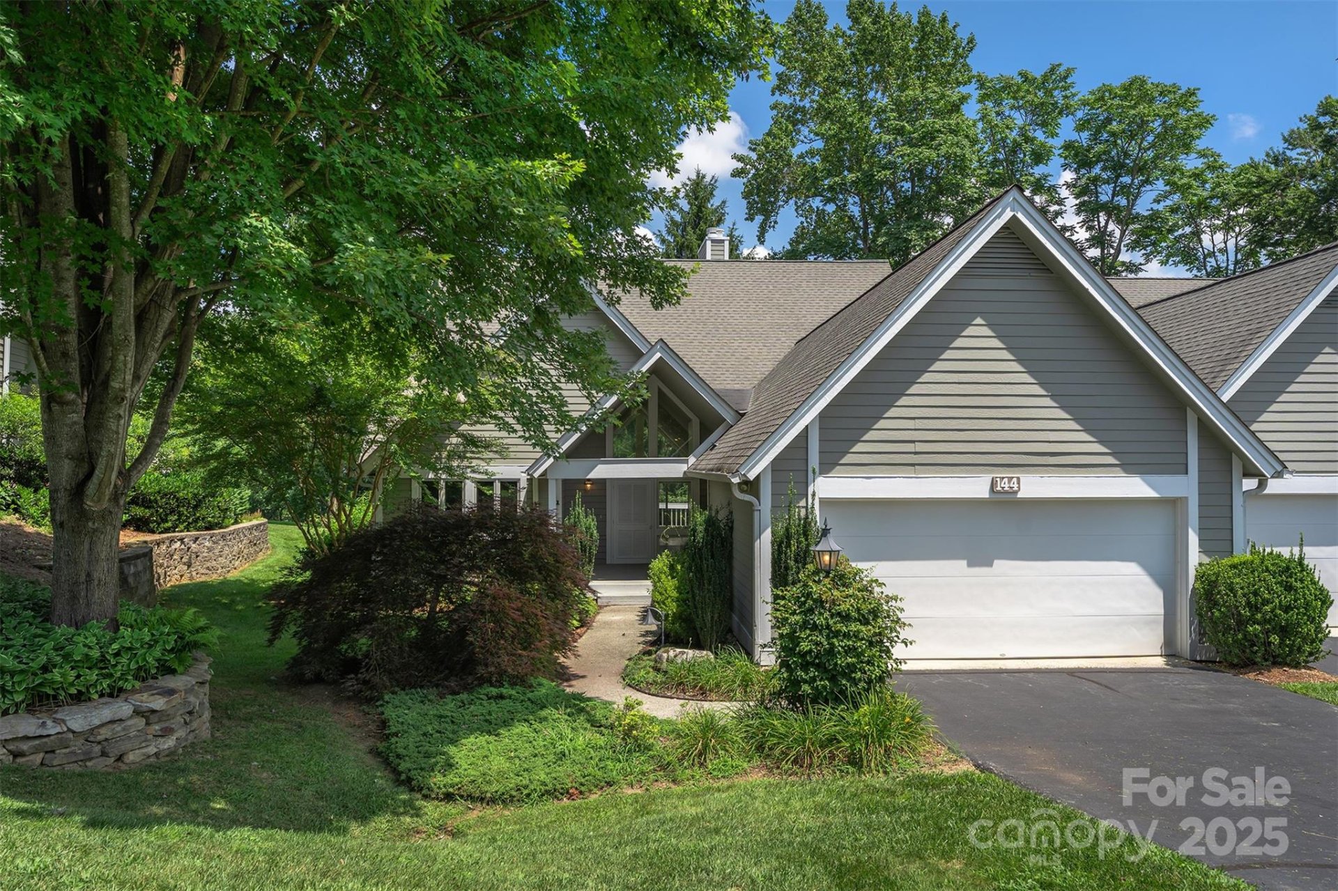 Property image 2 at 144 Overlook Drive, Flat Rock, NC 28731