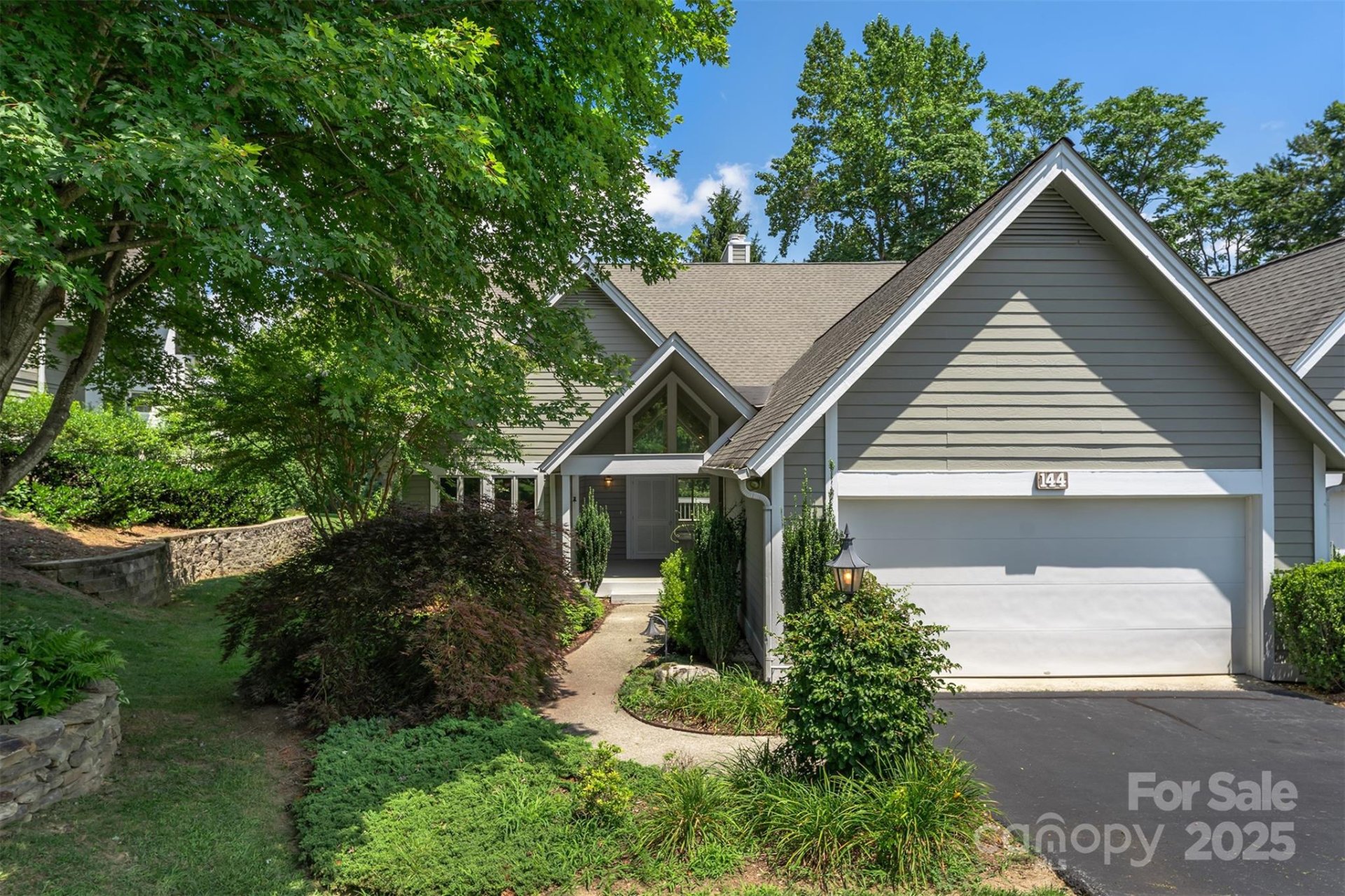 Property image 3 at 144 Overlook Drive, Flat Rock, NC 28731