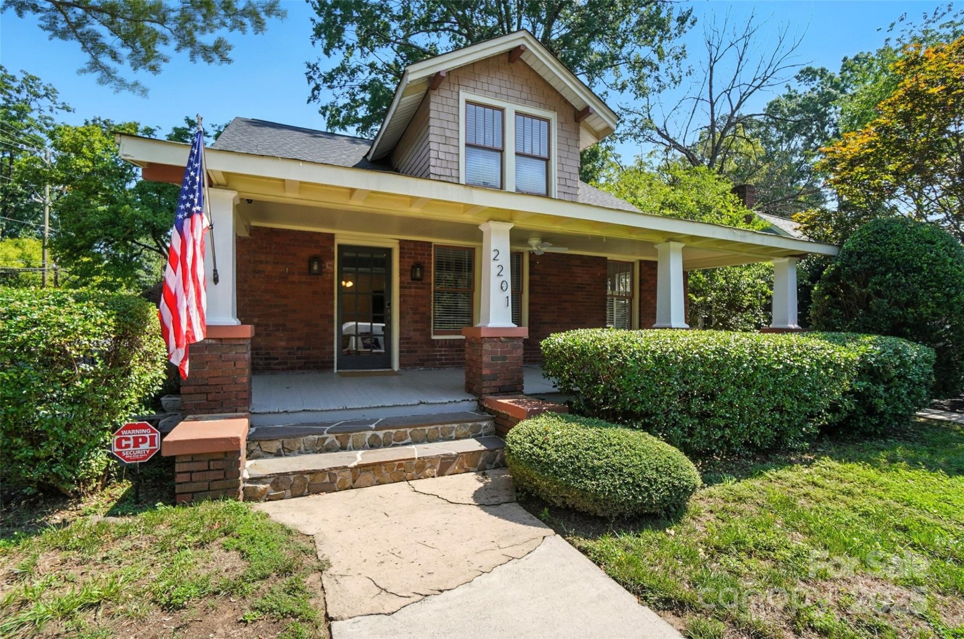 Property image 3 at 2201 Commonwealth Avenue, Charlotte, NC 28205
