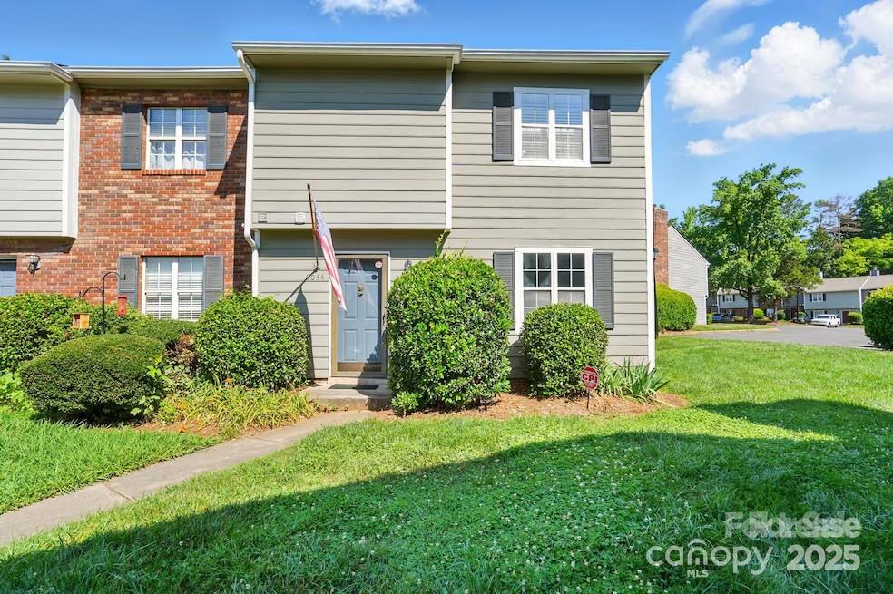 Property image 2 at 6044 Heath Valley Road, Charlotte, NC 28210