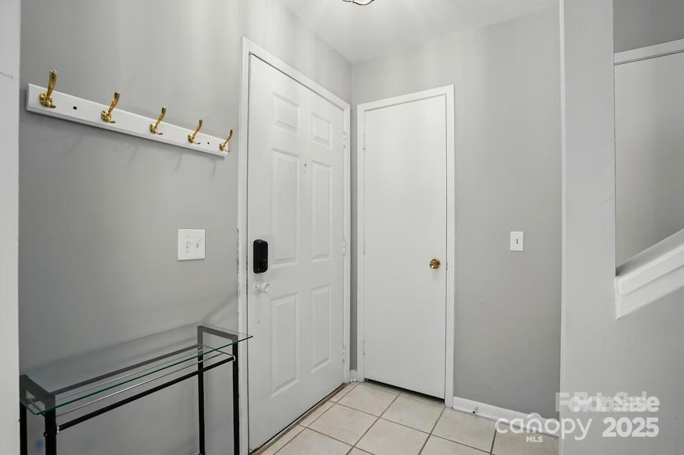 Property image 4 at 6044 Heath Valley Road, Charlotte, NC 28210