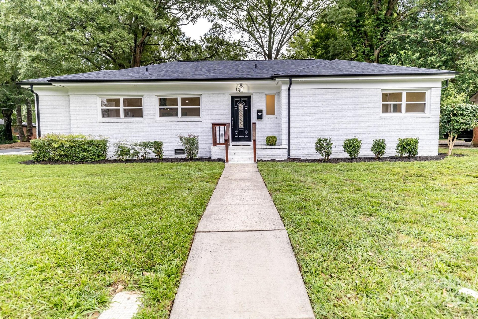 Property image 2 at 3501 Eastway Drive, Charlotte, NC 28205