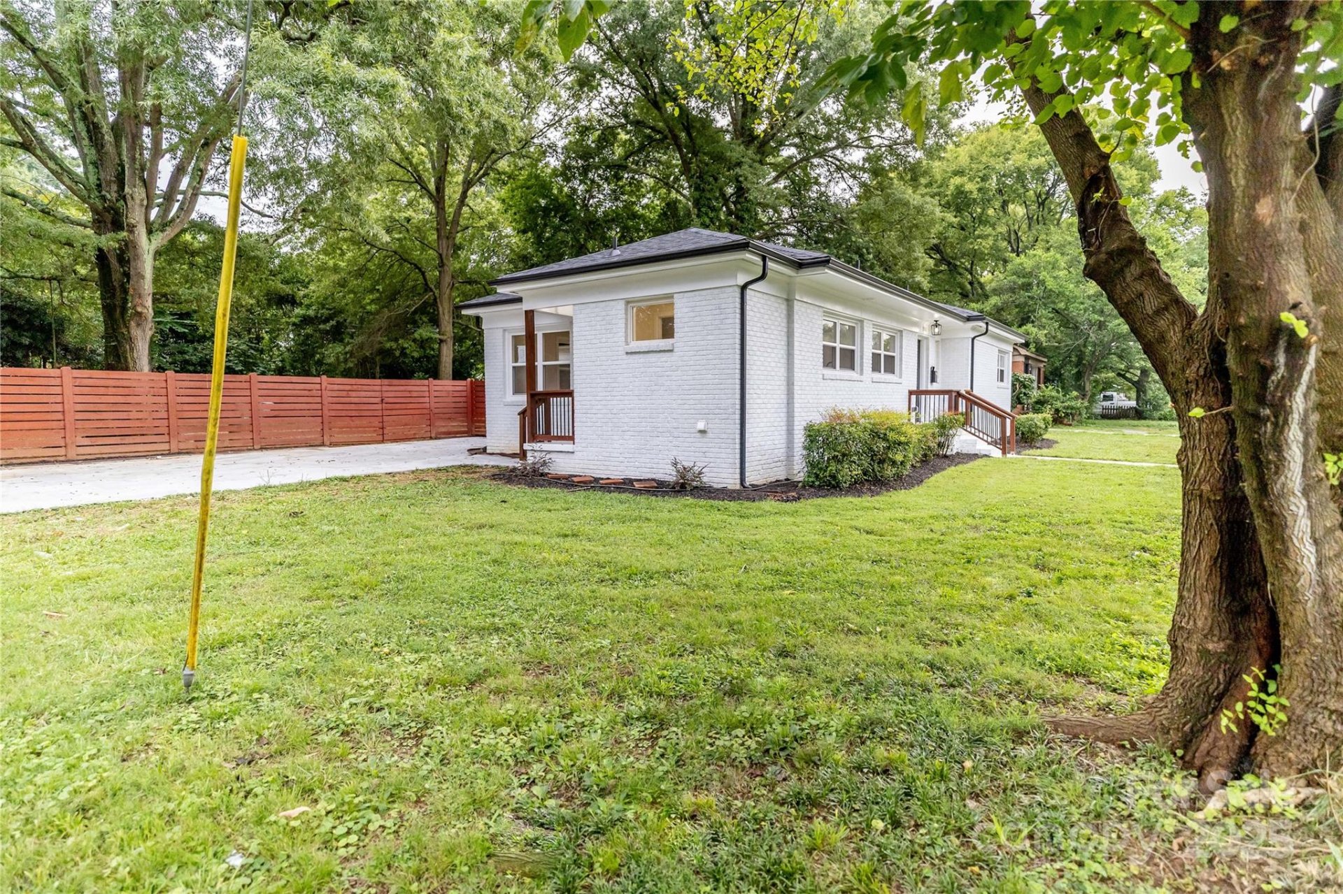 Property image 5 at 3501 Eastway Drive, Charlotte, NC 28205