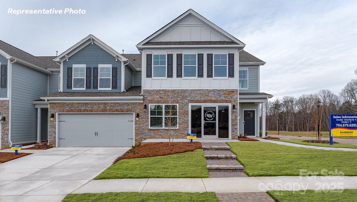 Blackstone Bay, Sherrills Ford Community