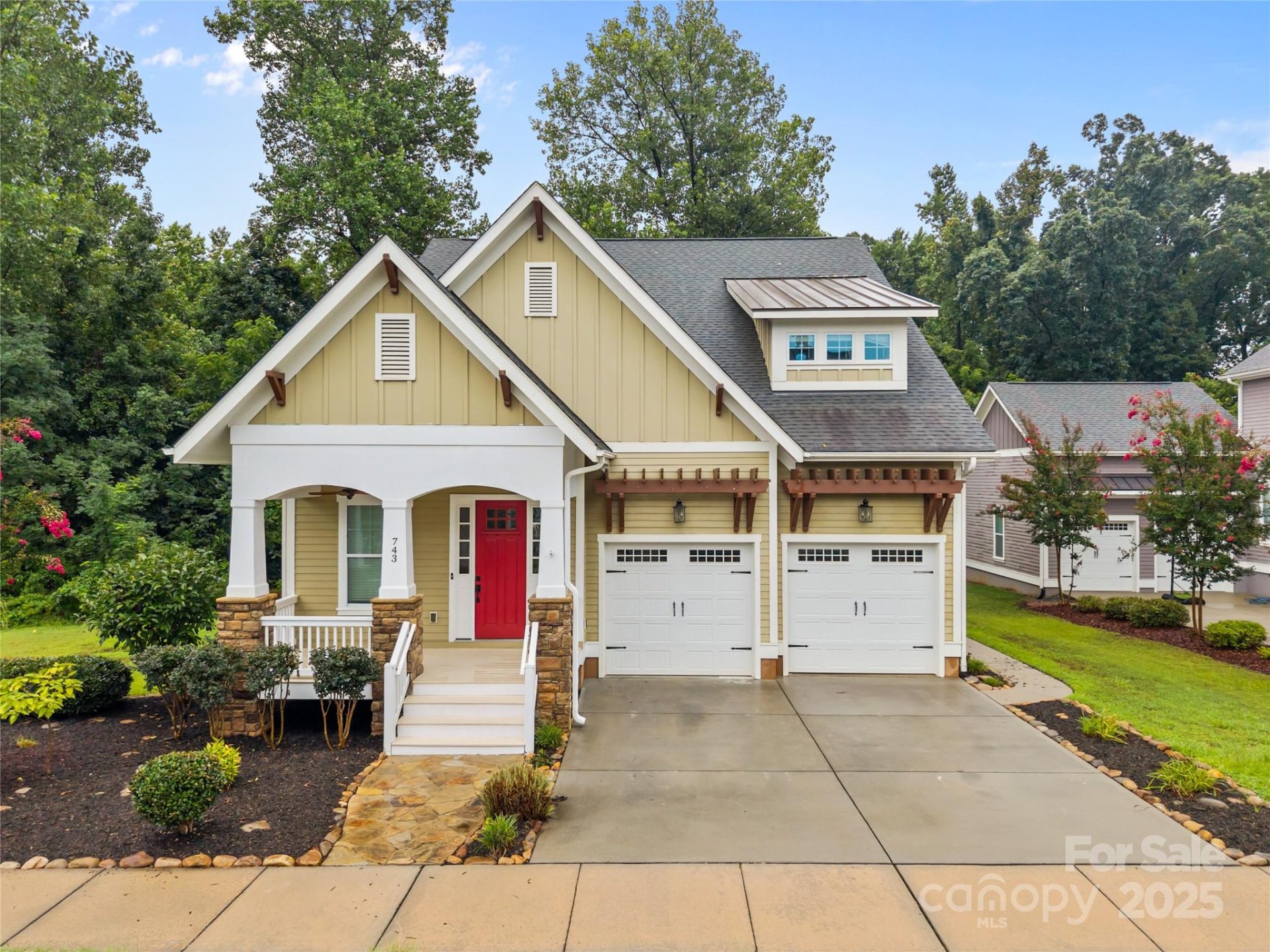 743 Bluff Loop Road