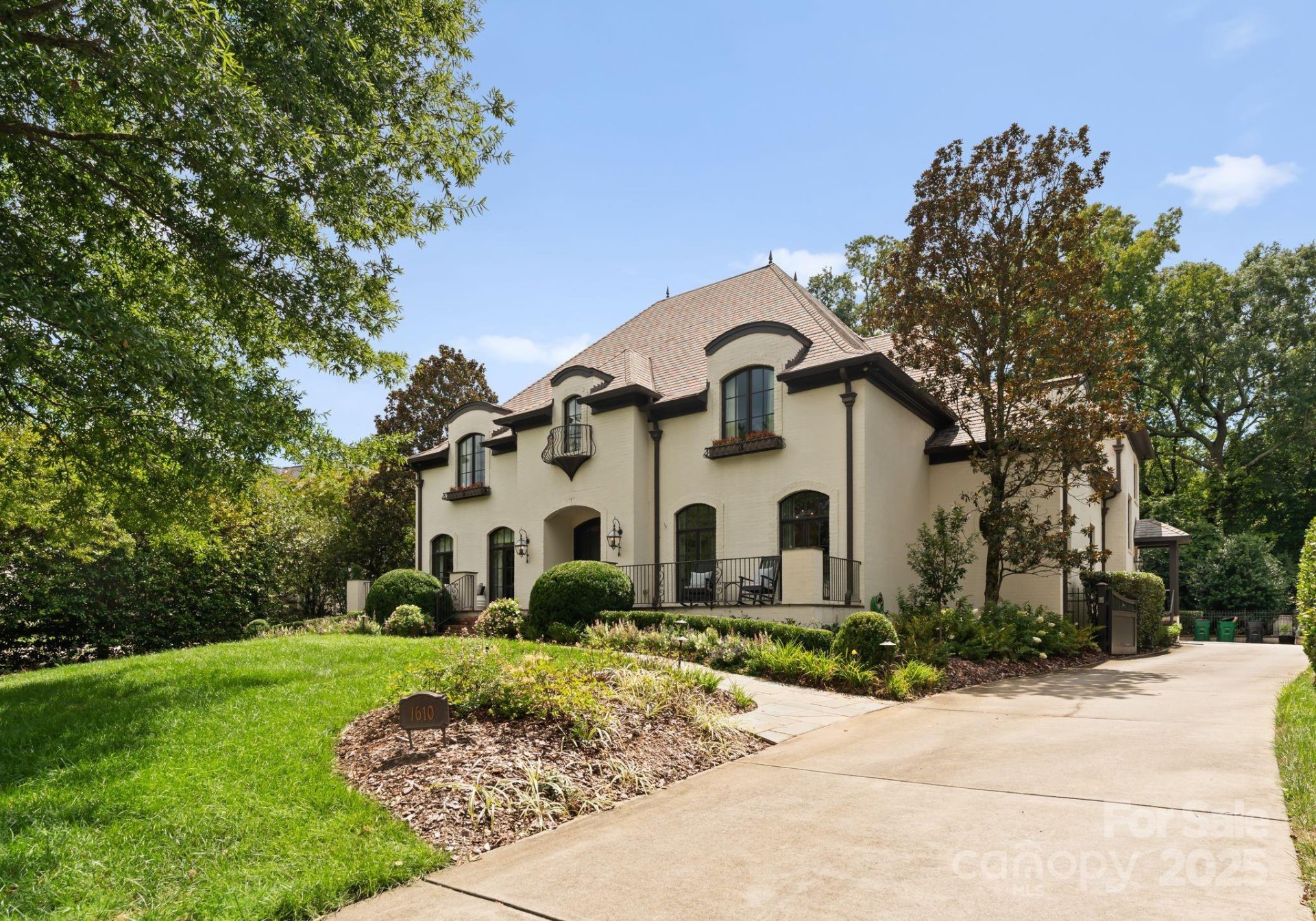 Property image 3 at 1610 Twiford Place, Charlotte, NC 28207